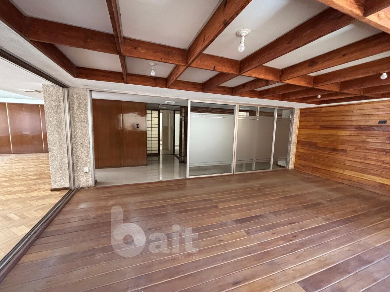 VENDO PISO DE CATEGORIA NUEVA CORDOBA 3 DORMITORIOS CON COCHERA Y BAULERA