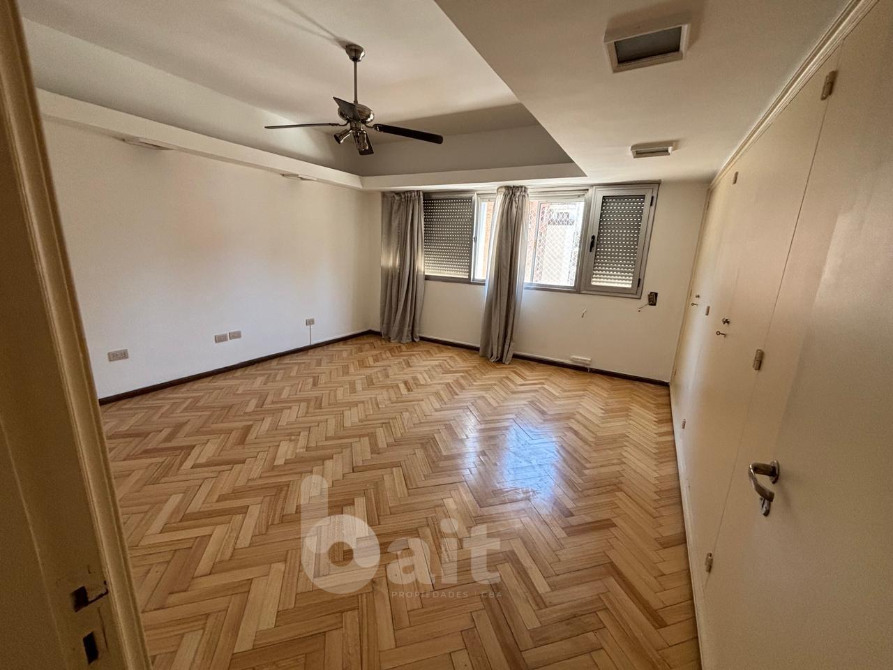 VENDO PISO DE CATEGORIA NUEVA CORDOBA 3 DORMITORIOS CON COCHERA Y BAULERA