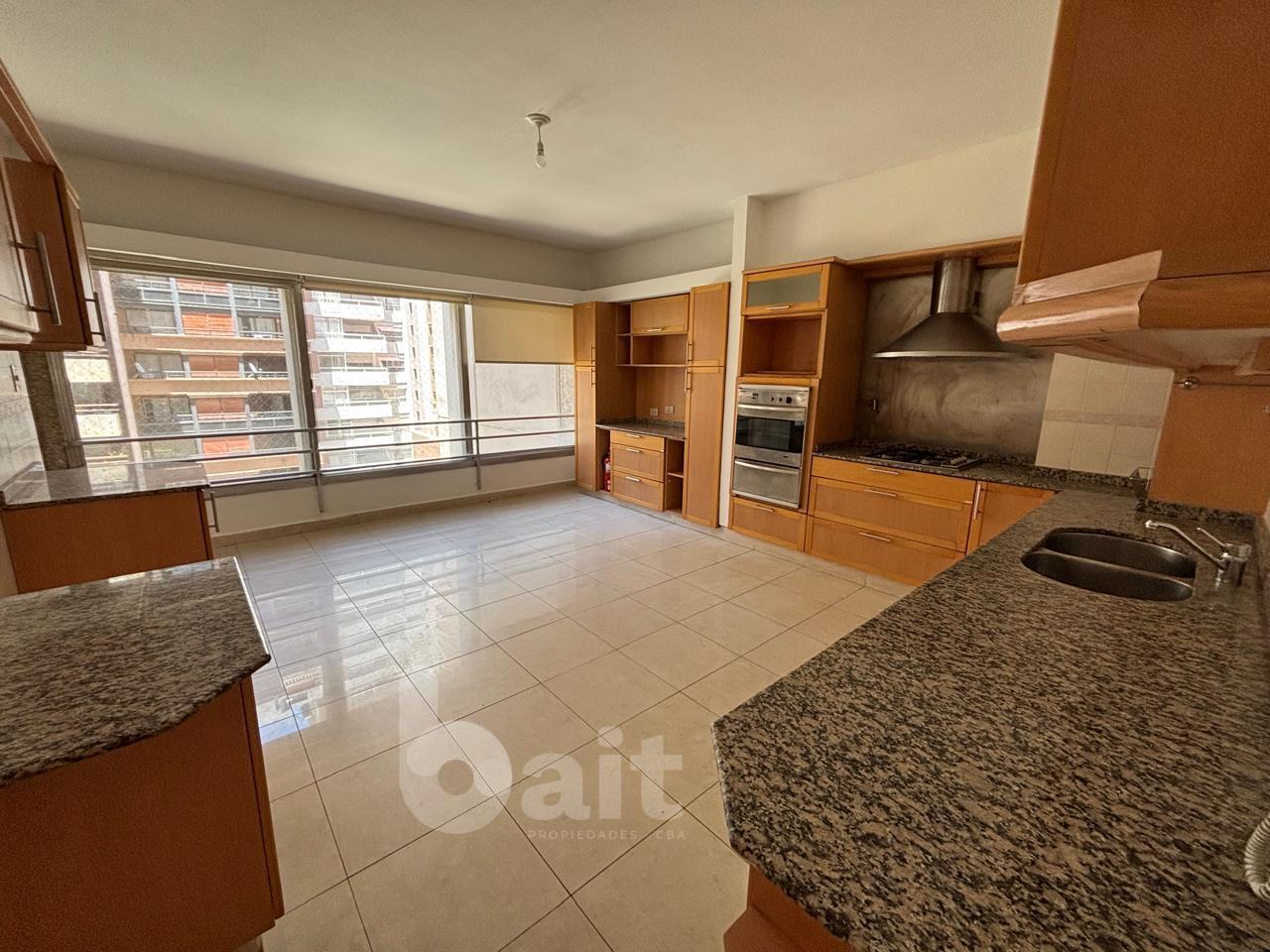 VENDO PISO DE CATEGORIA NUEVA CORDOBA 3 DORMITORIOS CON COCHERA Y BAULERA