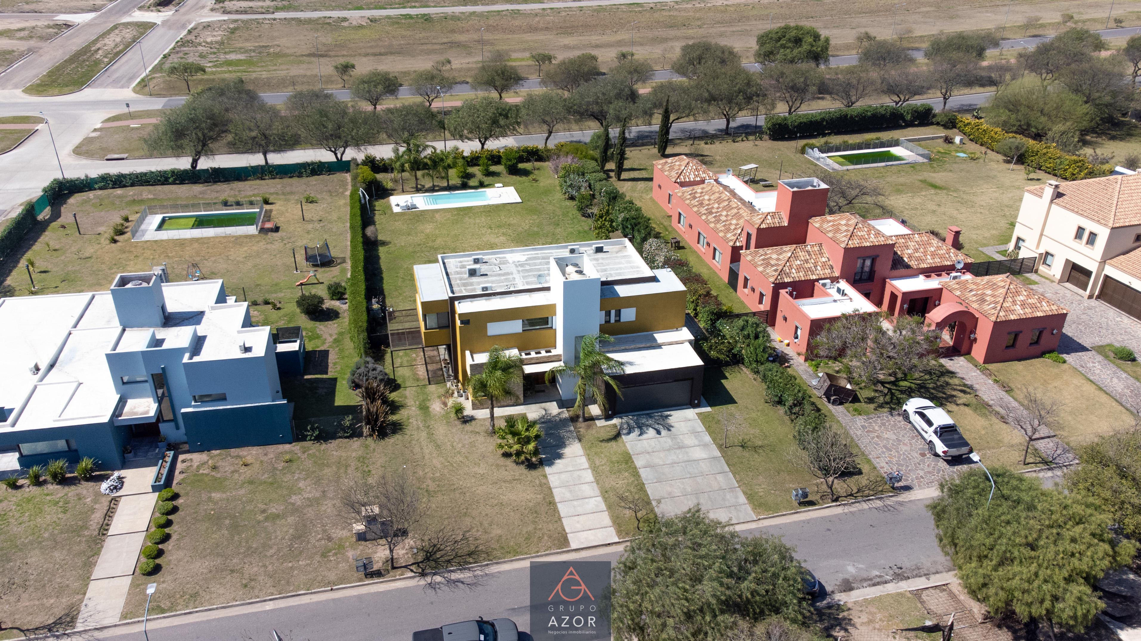 Siete Soles HEREDADES Casa CATEGORIA de 5 Dorm 2 Suites PB y PA- Piscina 425 mts2 Cub 1500 mts2 Terreno