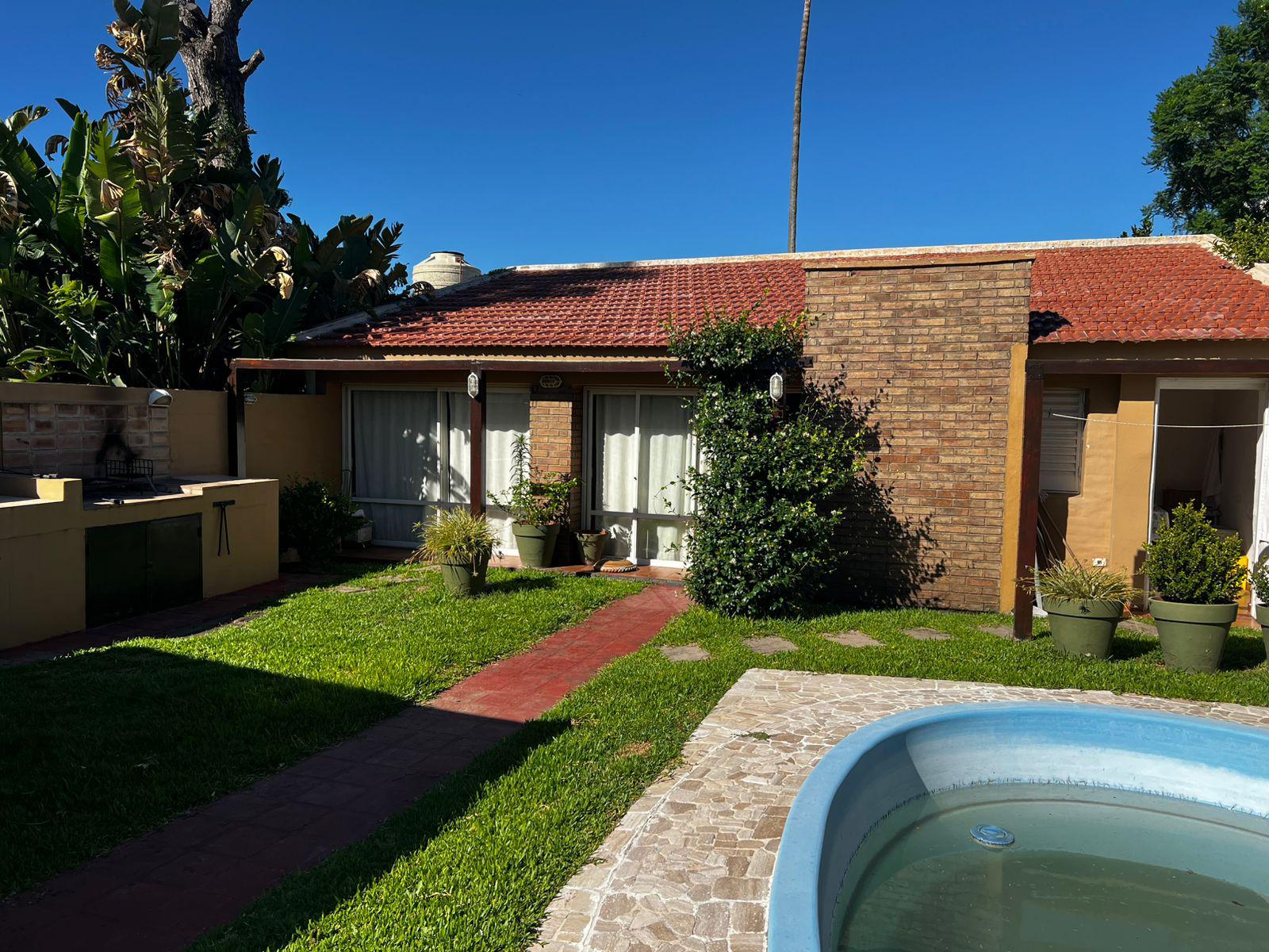 Casa en Venta Villa centenario 1 planta 3 dormitorios Luminosa y excelente ubicación Apta credito. OPORTUNIDAD