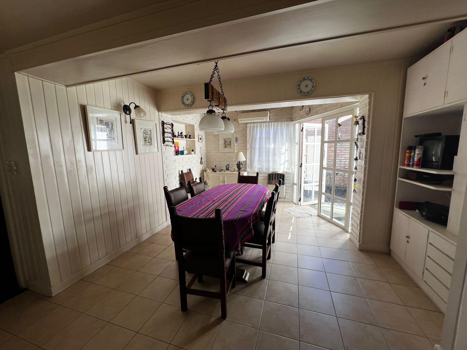 Casa en Venta Villa centenario 1 planta 3 dormitorios Luminosa y excelente ubicación Apta credito. OPORTUNIDAD