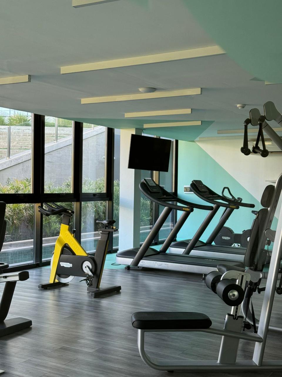 ALQUILO DEPARTAMENTO DE LUJO AMOBLADO 3 DORMITORIOS CON VISTAS EN GREEN PARK