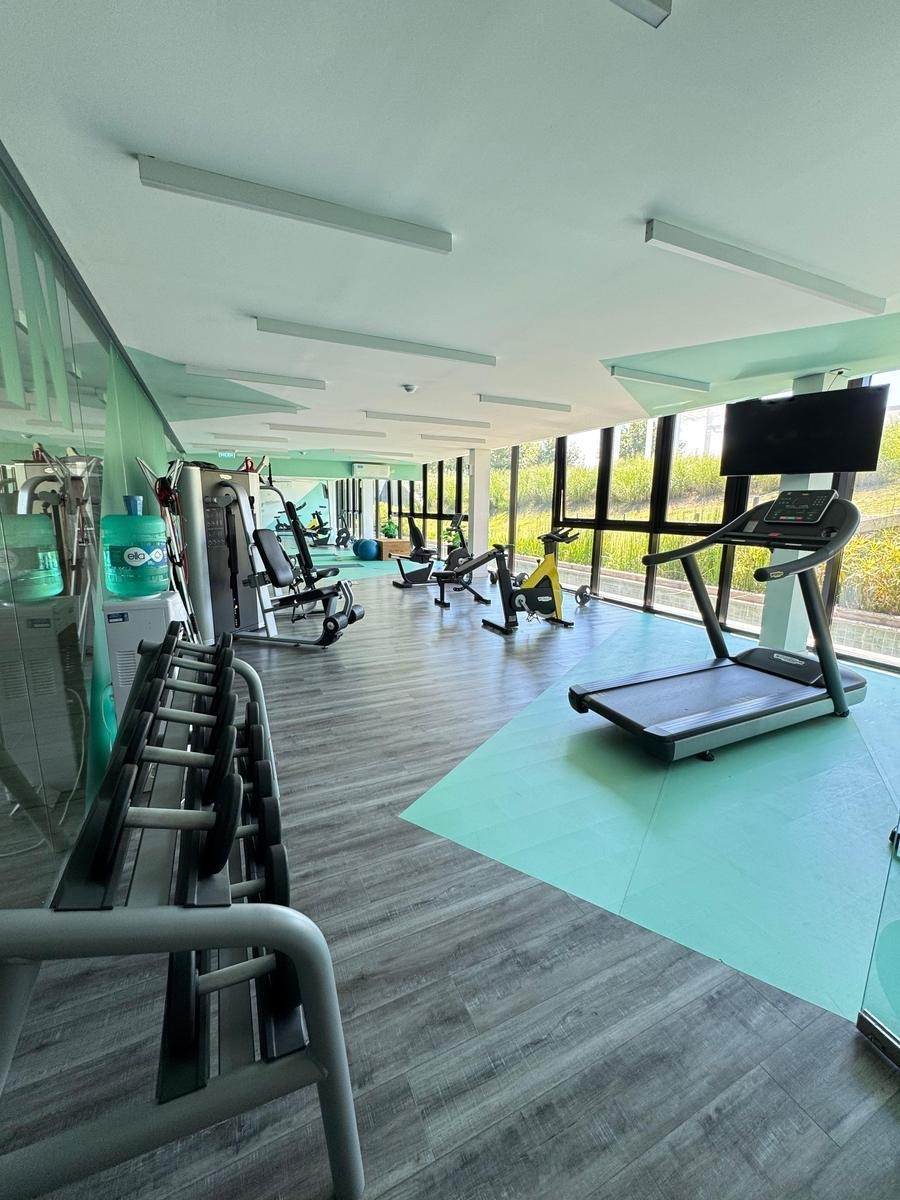 ALQUILO DEPARTAMENTO DE LUJO AMOBLADO 3 DORMITORIOS CON VISTAS EN GREEN PARK