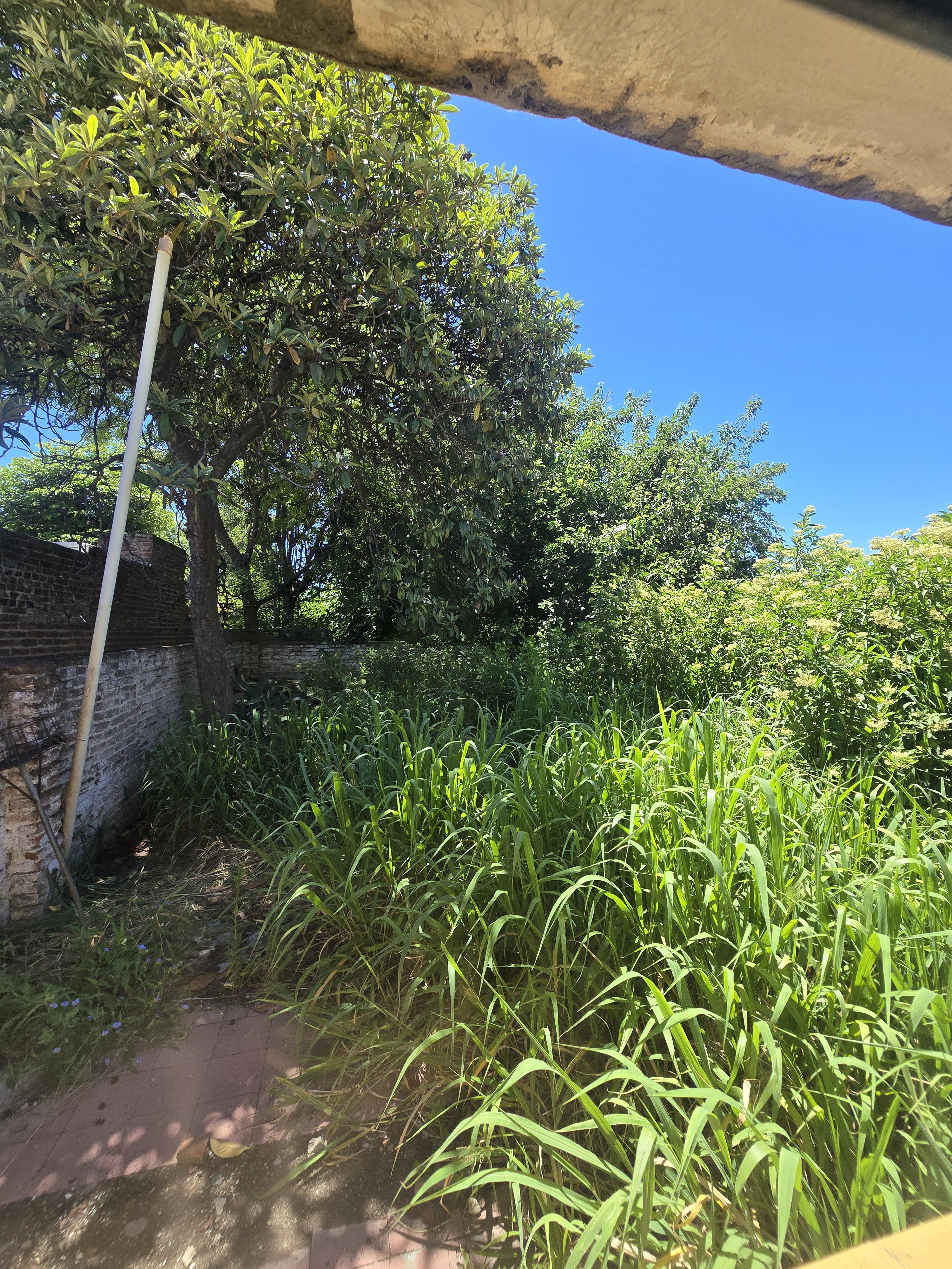 Venta Lote Terreno 382 m a metros de  Juan B Justo