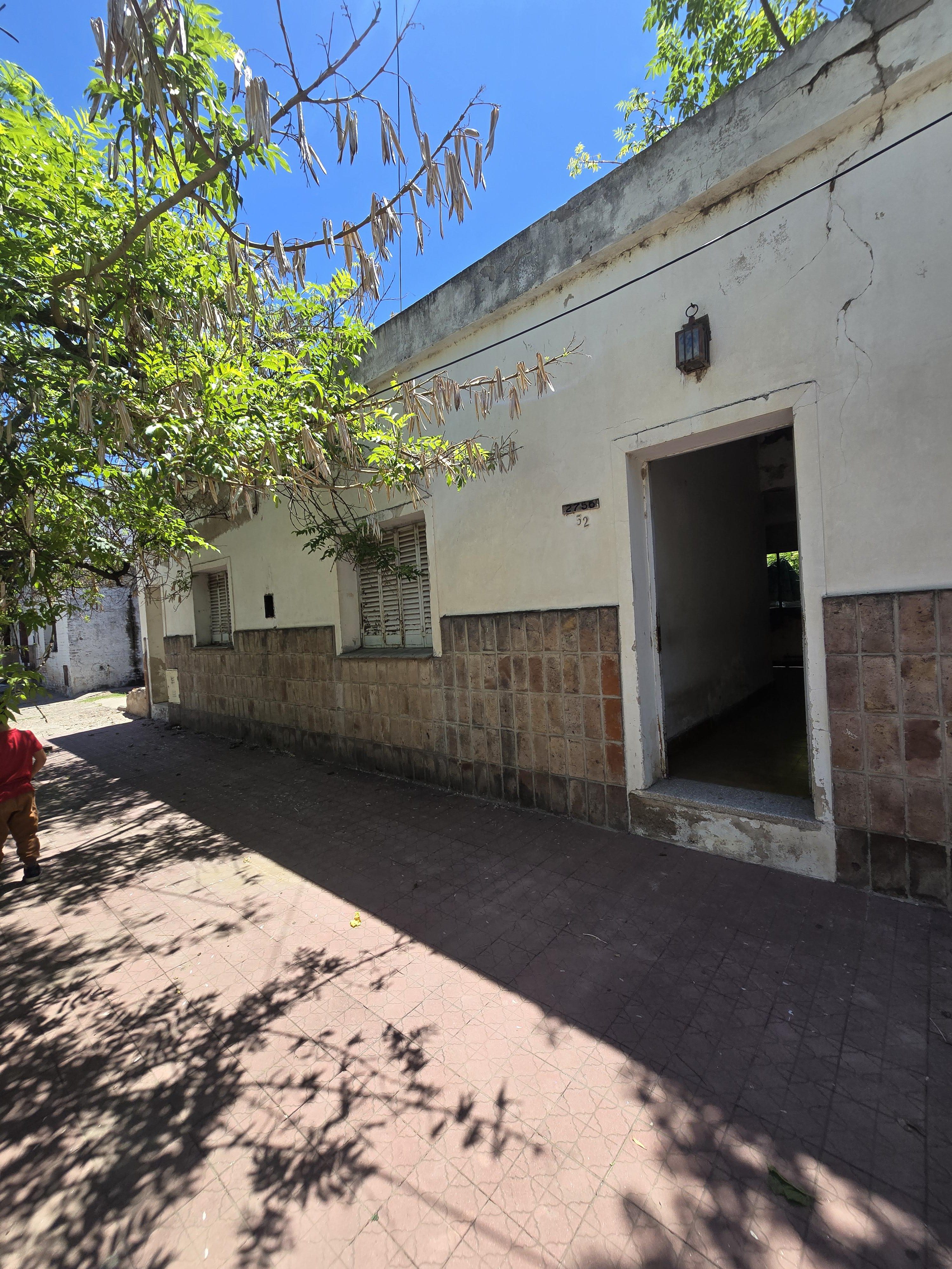 Venta Lote Terreno 382 m a metros de  Juan B Justo