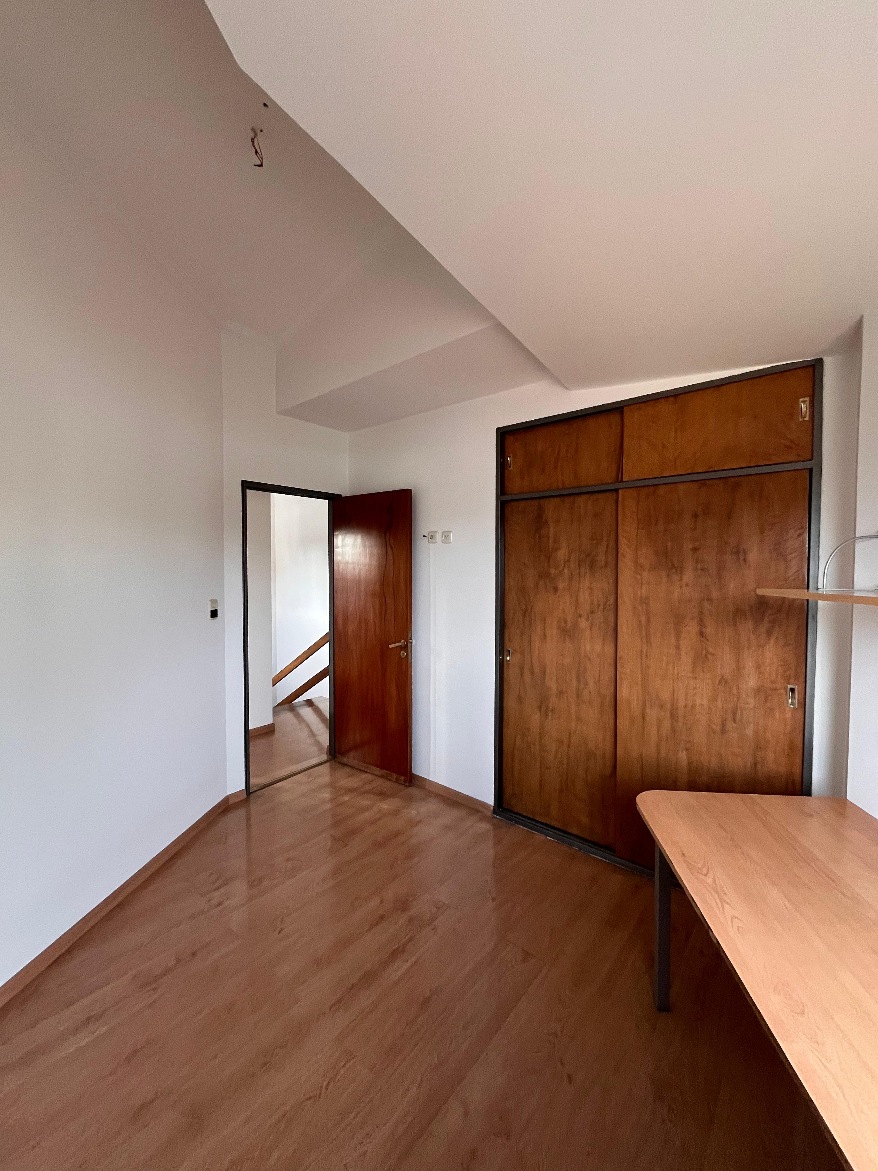 ALQUILER Casa Cuatro Dormitorios San Salvador