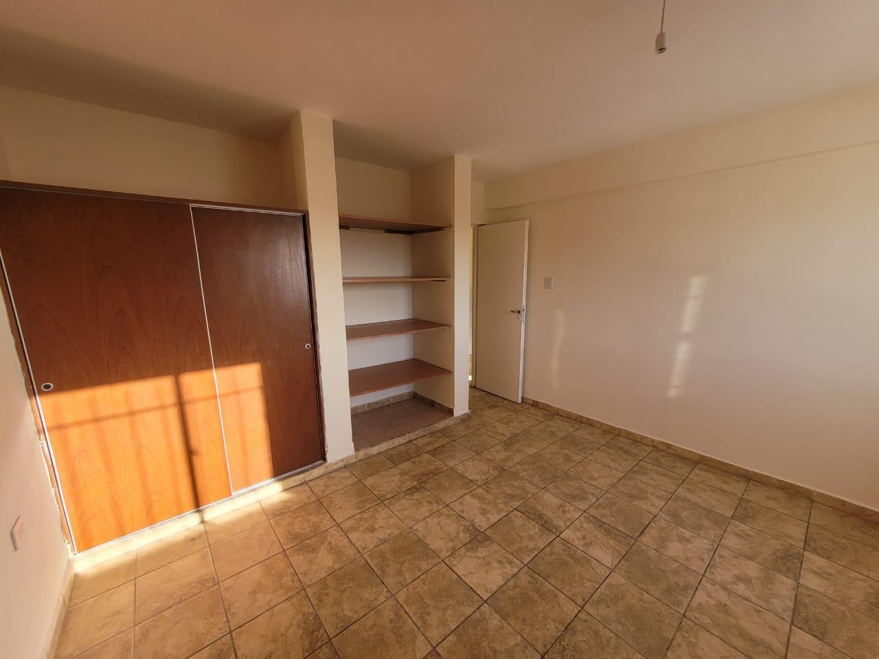 Alq. San Martin- O. Clara 86 2 dormitorios- 2do piso escalera