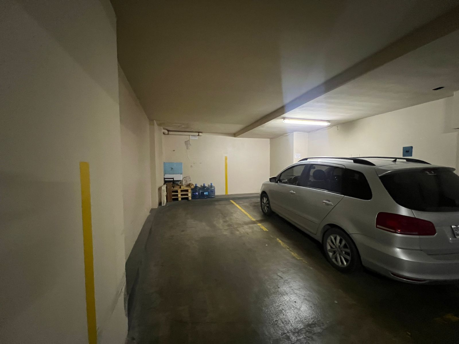 DEPARTAMENTO EN VENTA EN BARRIO CENTRO - 3 DORMITORIOS Y COCHERA.