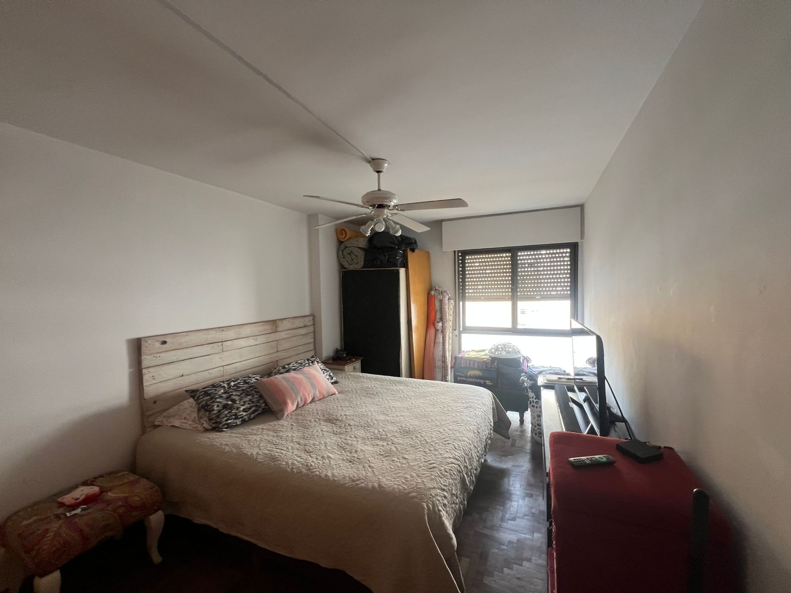 DEPARTAMENTO EN VENTA EN BARRIO CENTRO - 3 DORMITORIOS Y COCHERA.