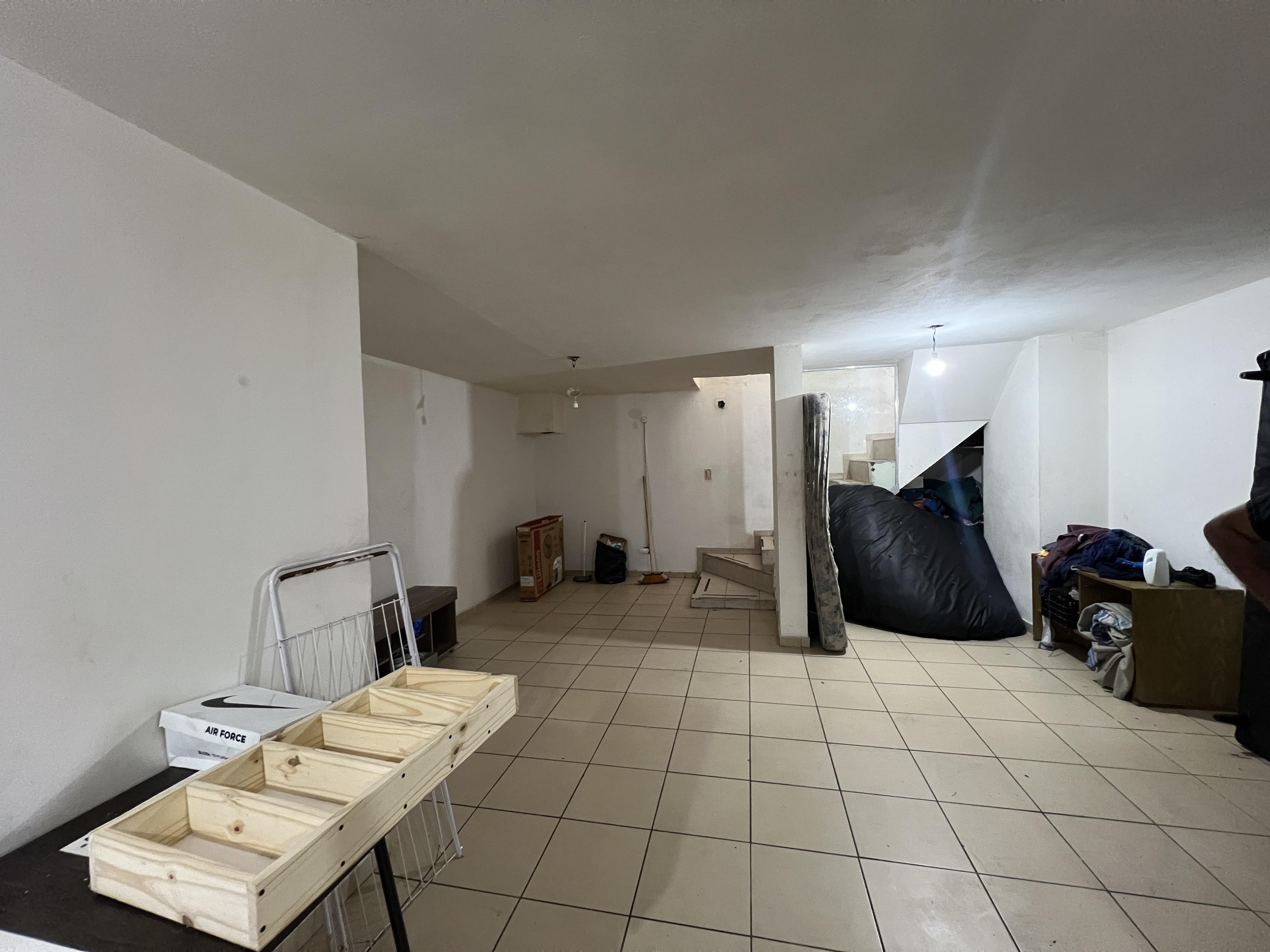 Local Comercial 175 m con Renta Activa  Frente Vidriado  GemesNueva Córdoba