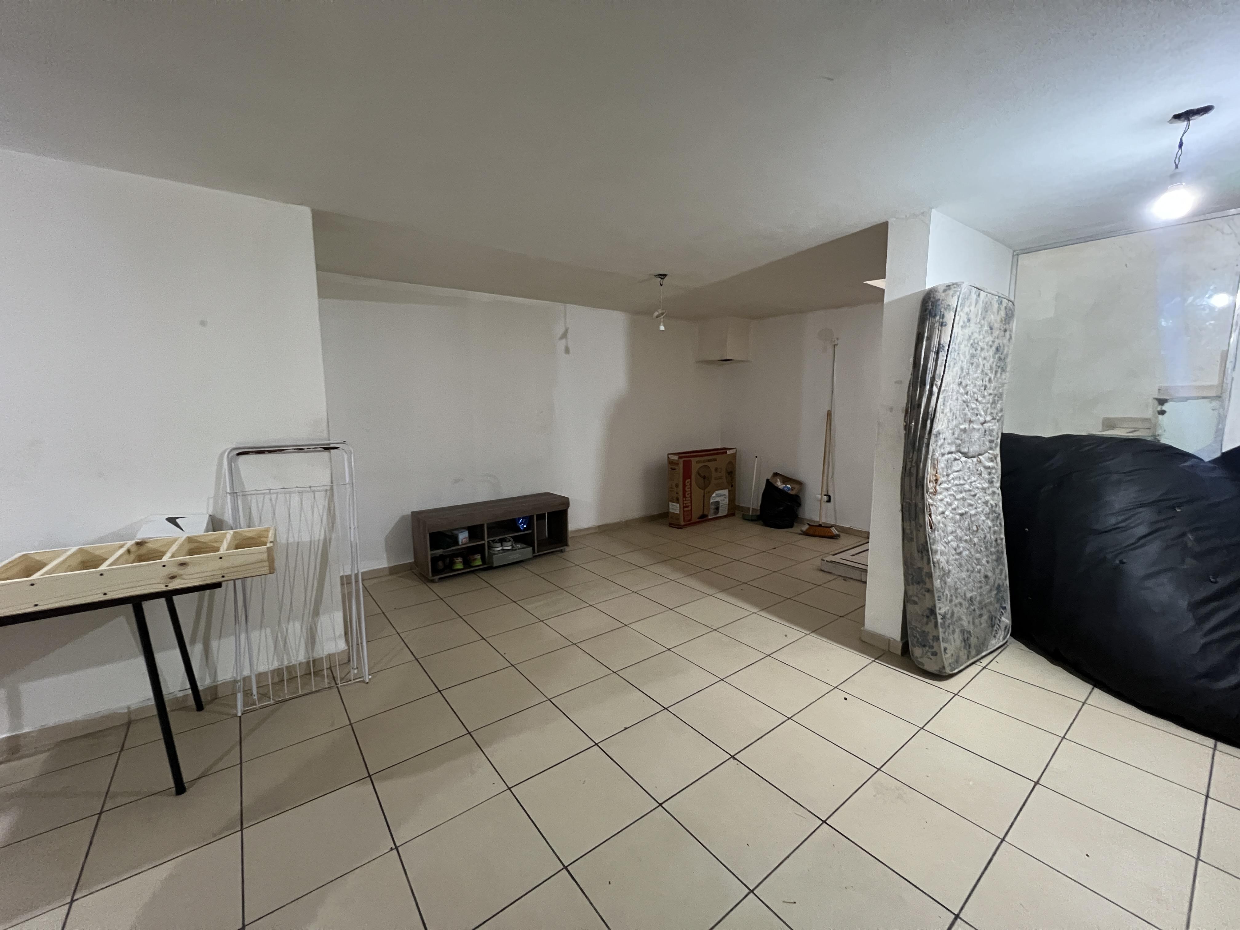 Local Comercial 175 m con Renta Activa  Frente Vidriado  GemesNueva Córdoba