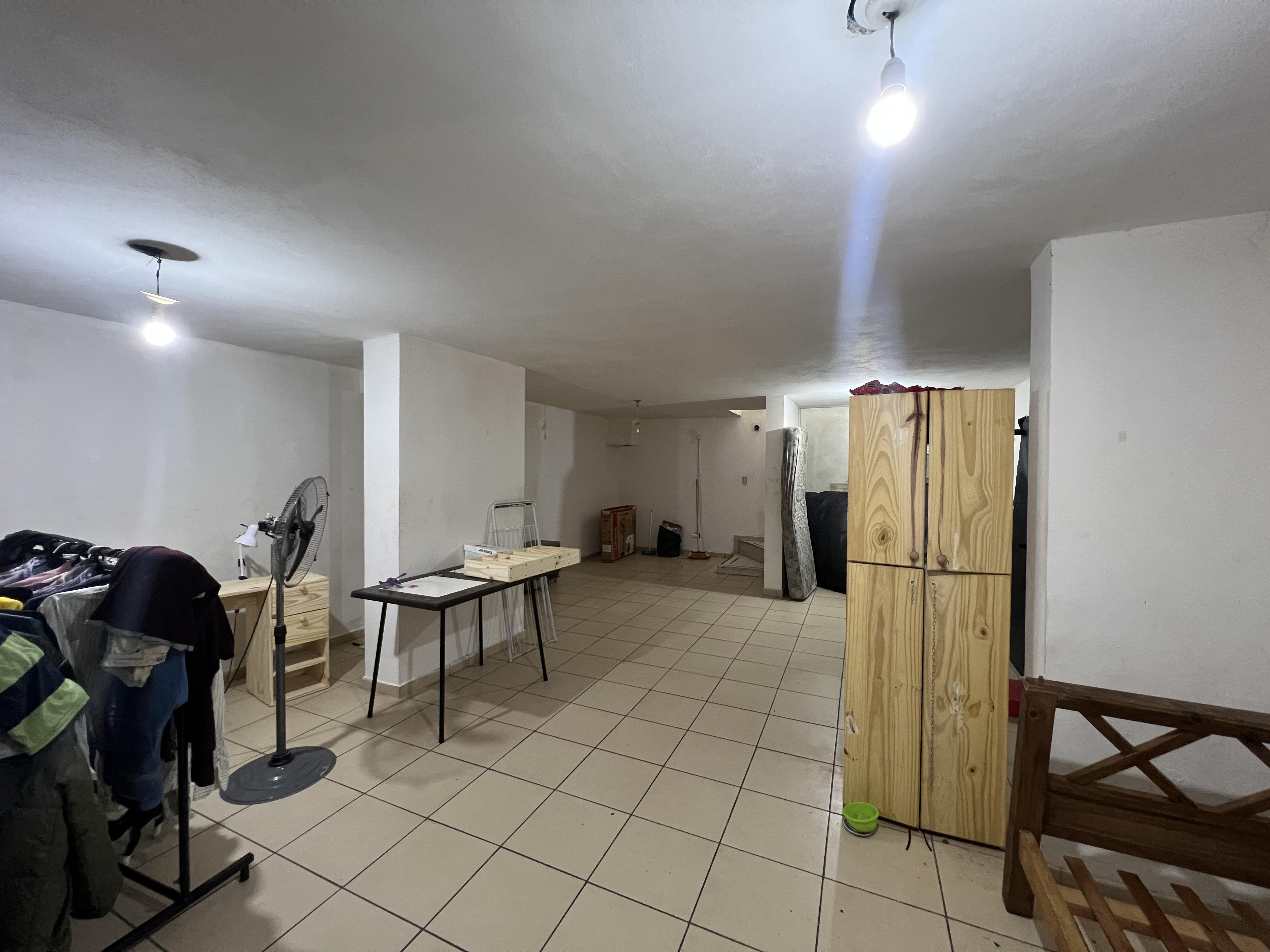 Local Comercial 175 m con Renta Activa  Frente Vidriado  GemesNueva Córdoba