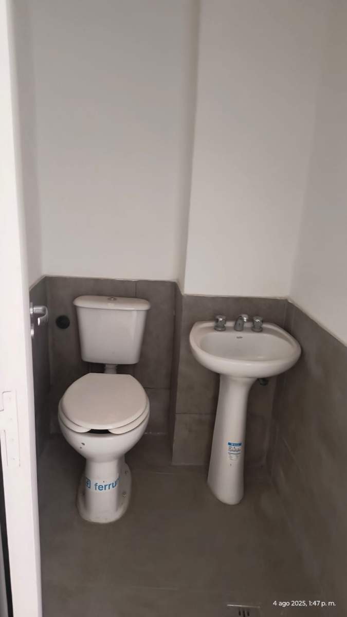 Av. PUEYRREDON 860: LOCAL COMERCIAL DE 24 M2 APTO USO COMERCIAL