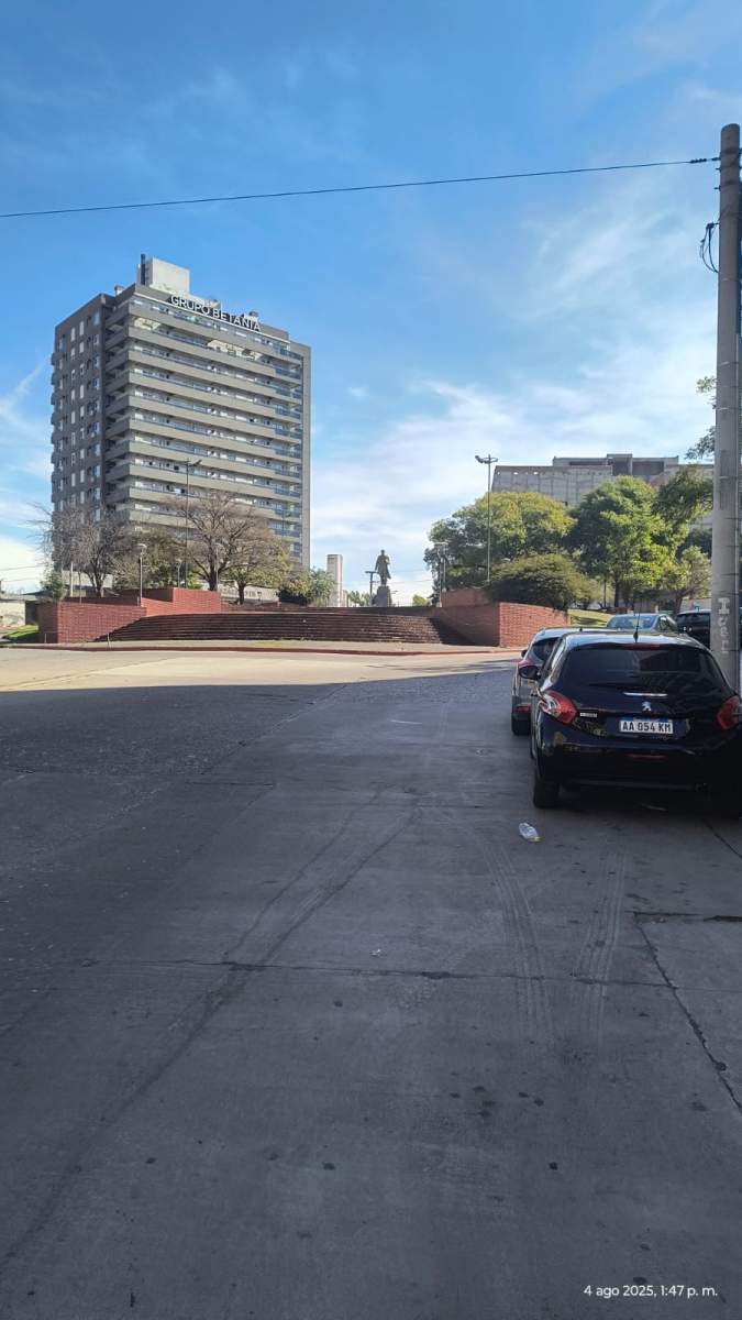 Av. PUEYRREDON 860: LOCAL COMERCIAL DE 24 M2 APTO USO COMERCIAL