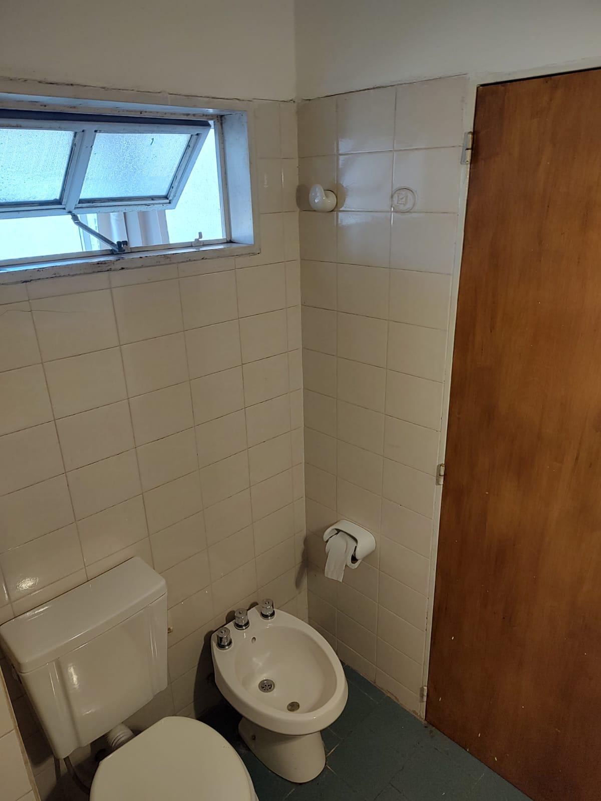 DEPTO 2 DORM CCOCHERA B ALBERDI $680.000