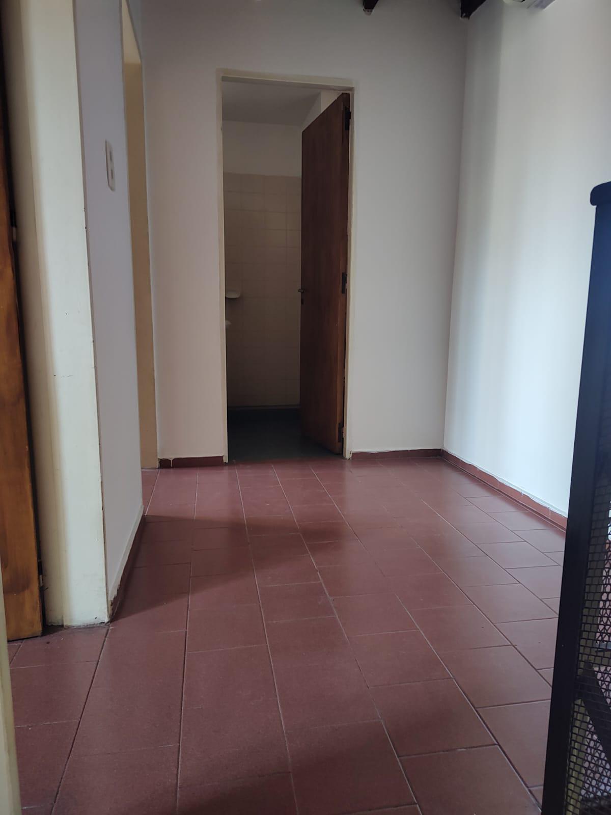 DEPTO 2 DORM CCOCHERA B ALBERDI $680.000