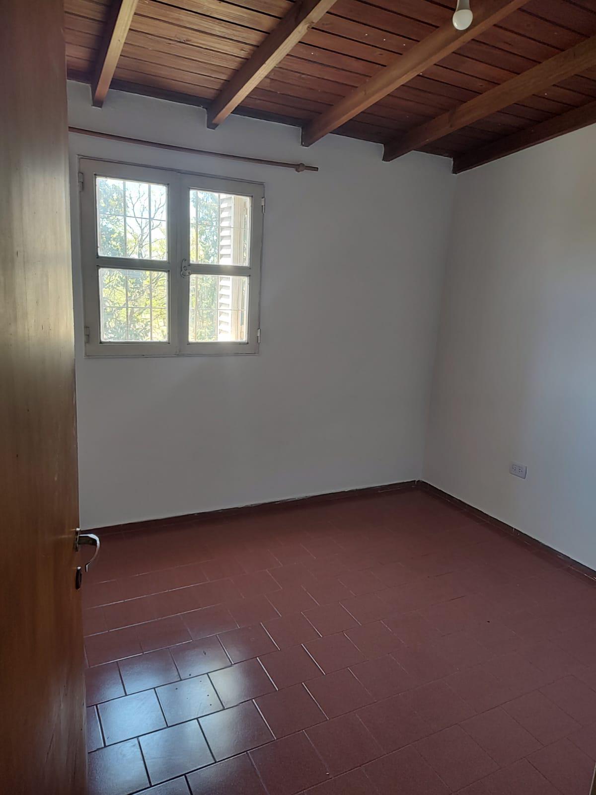 DEPTO 2 DORM CCOCHERA B ALBERDI $680.000