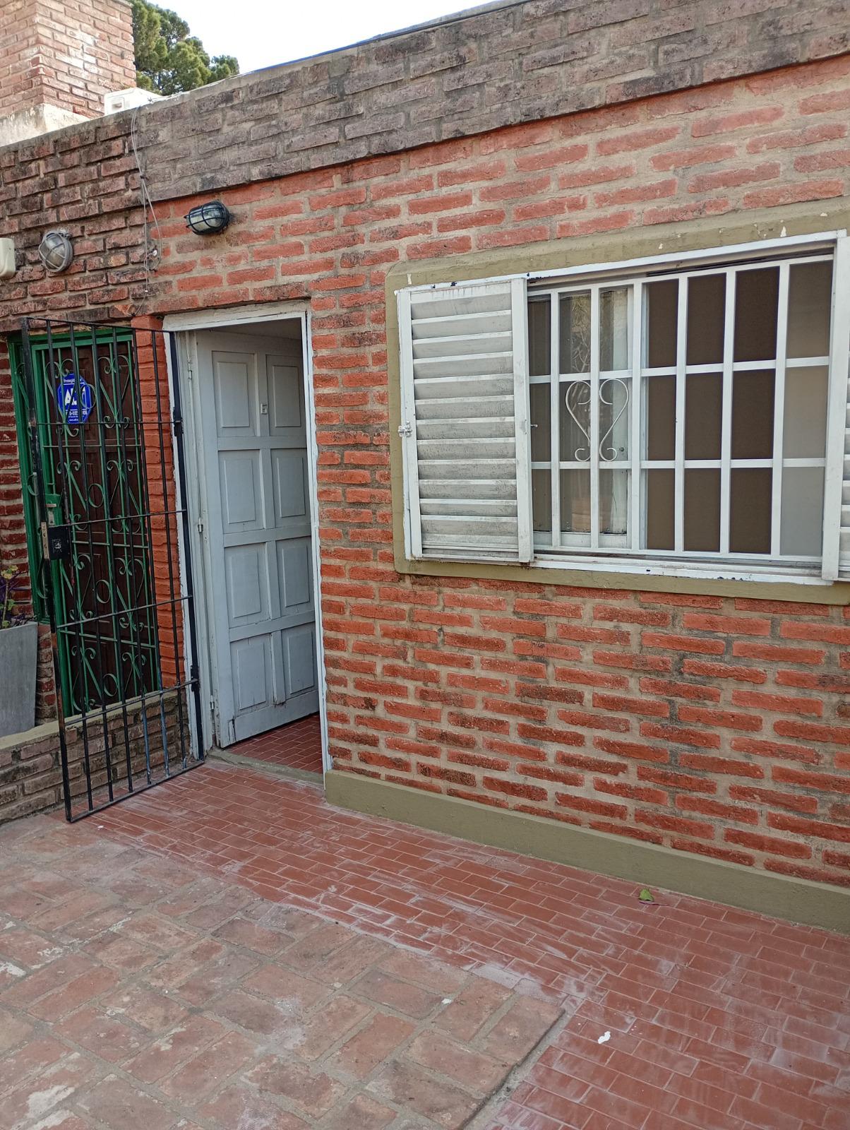 DEPTO UN DORM SIN EXPENSAS B GUEMES $390MIL