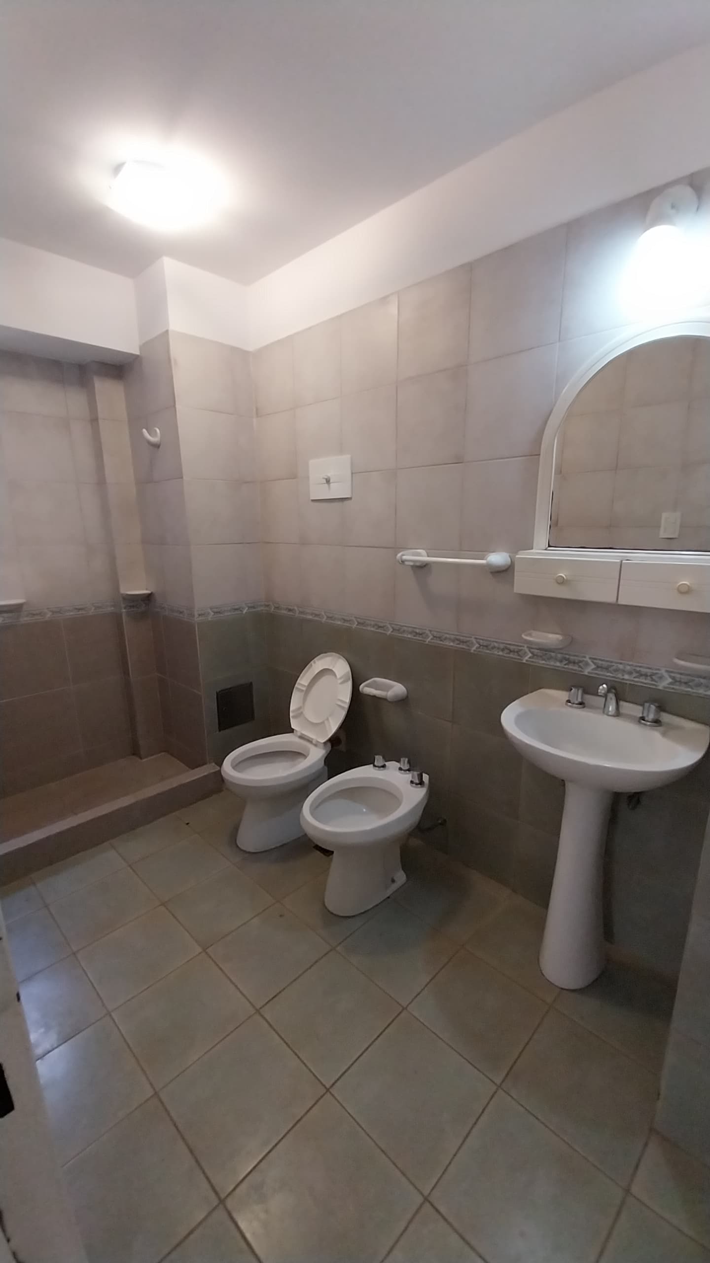 Viví frente al Parque Las Tejas  Depto amoblado 2 dormitorios