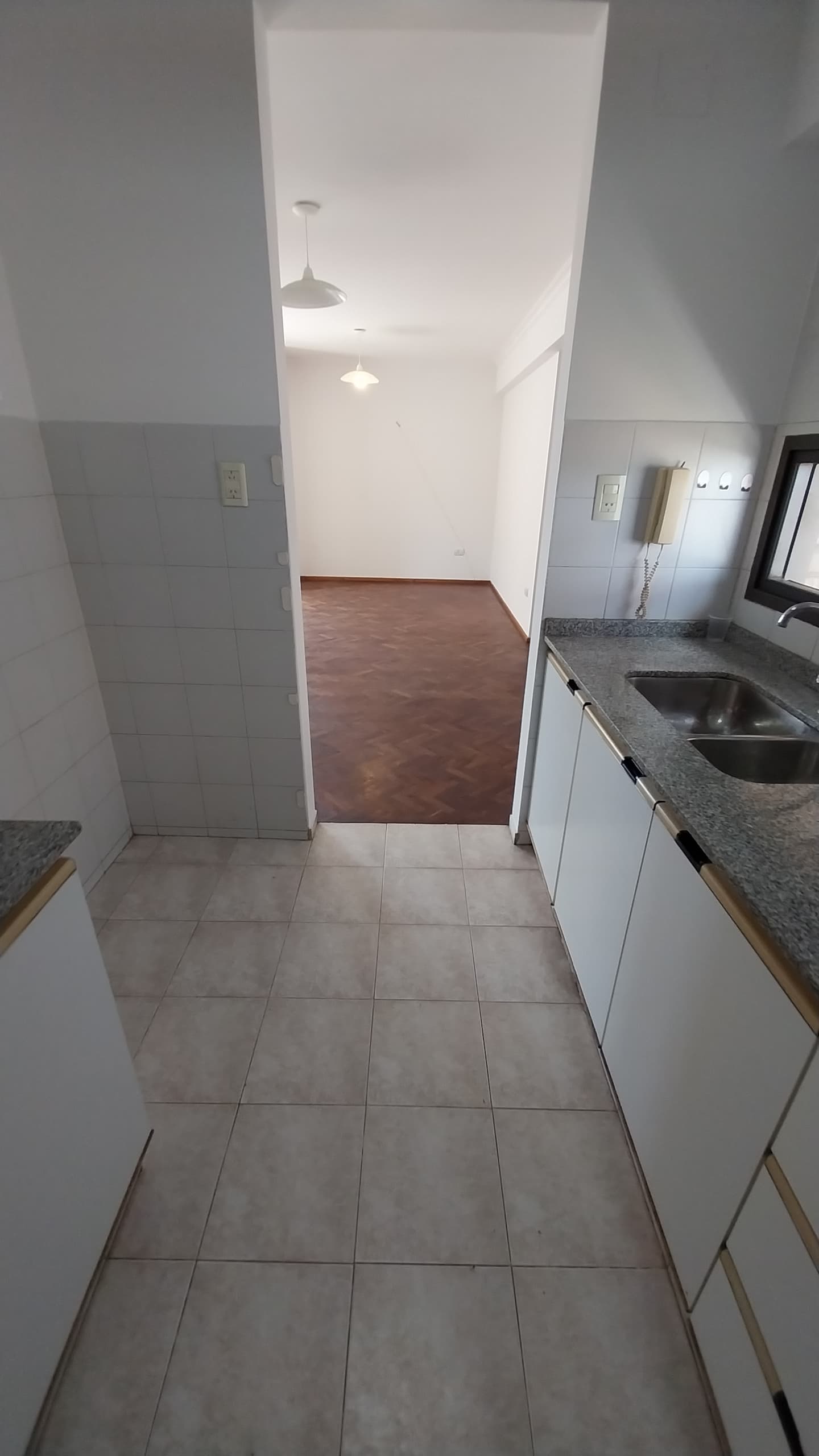 Viví frente al Parque Las Tejas  Depto amoblado 2 dormitorios