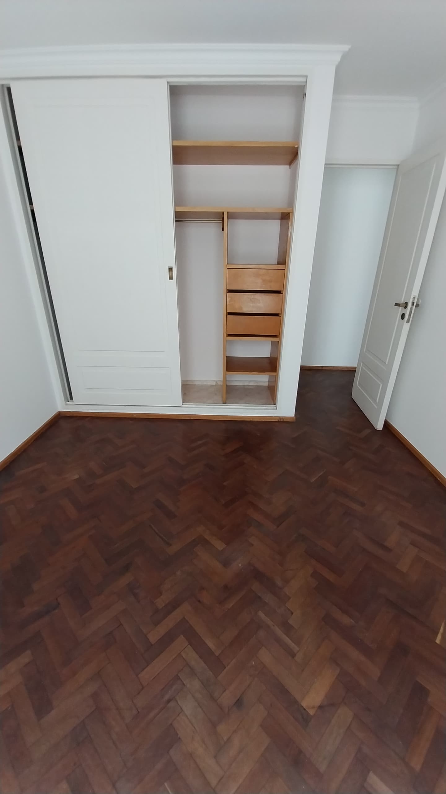 Viví frente al Parque Las Tejas  Depto amoblado 2 dormitorios