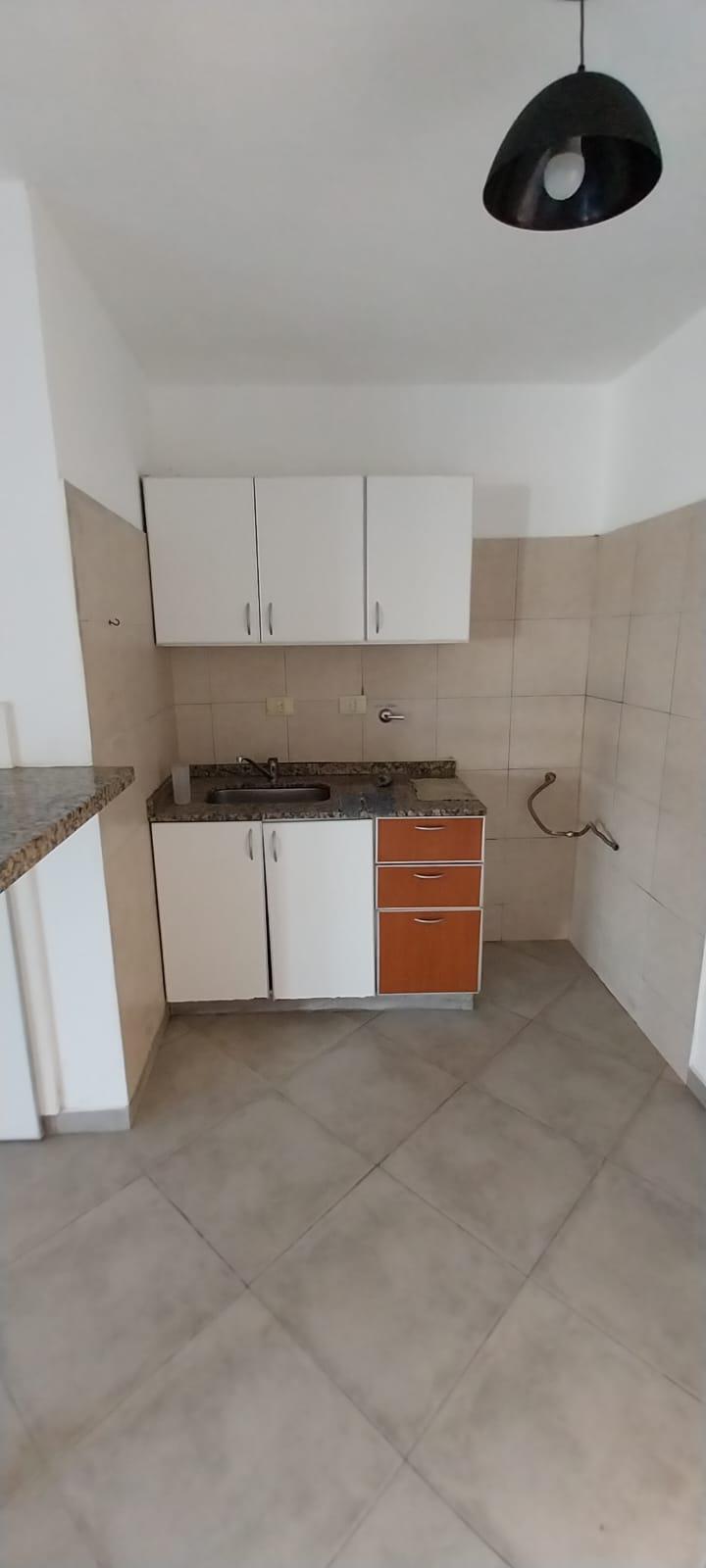 DUPLEX EN ALQUILER DE UN DORMITORIO EN CALLE RIO NEGRO