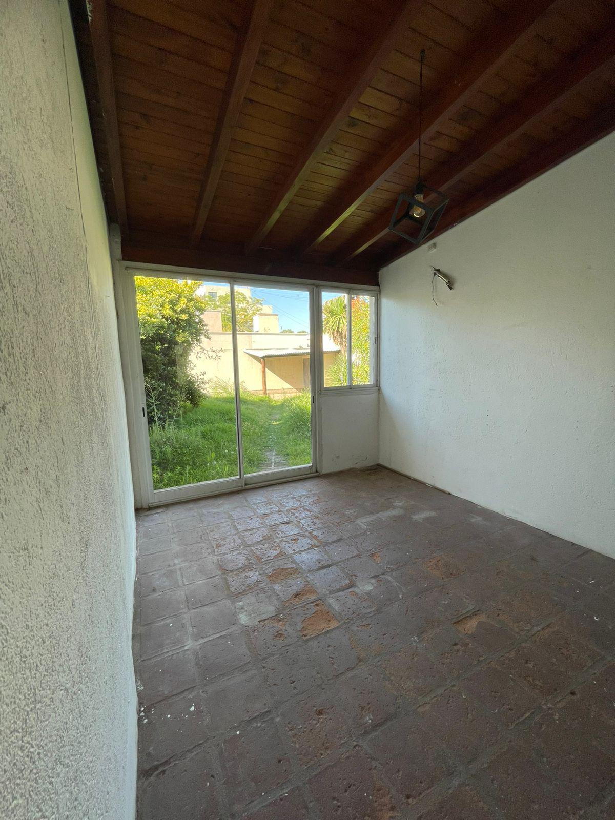 ALQUILER CASA- HERMOSA Y MUYYY BIEN UBICADA!!! (B Quebrada de las Rosas)