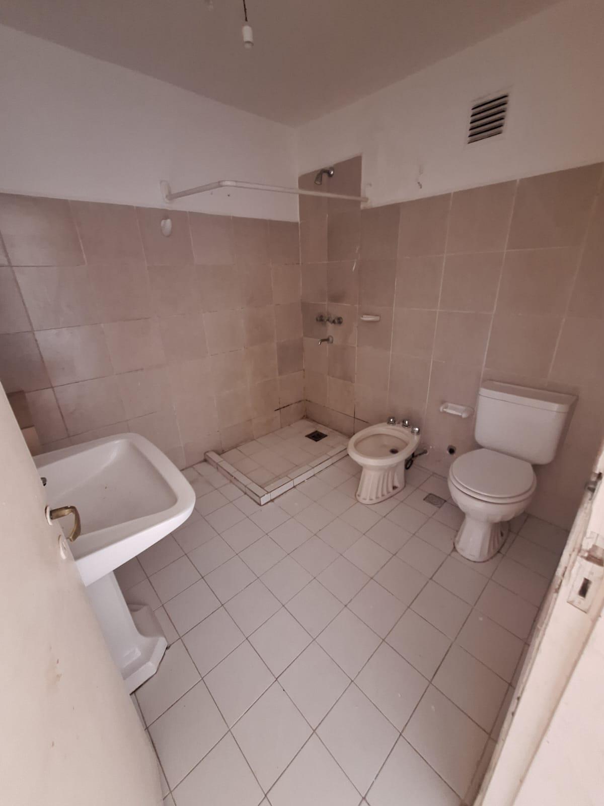 ALQ. ALTO ALBERDI- PIÑERO 134- 1 DORM- EXP ECONOM! 3 PISO POR ESC.