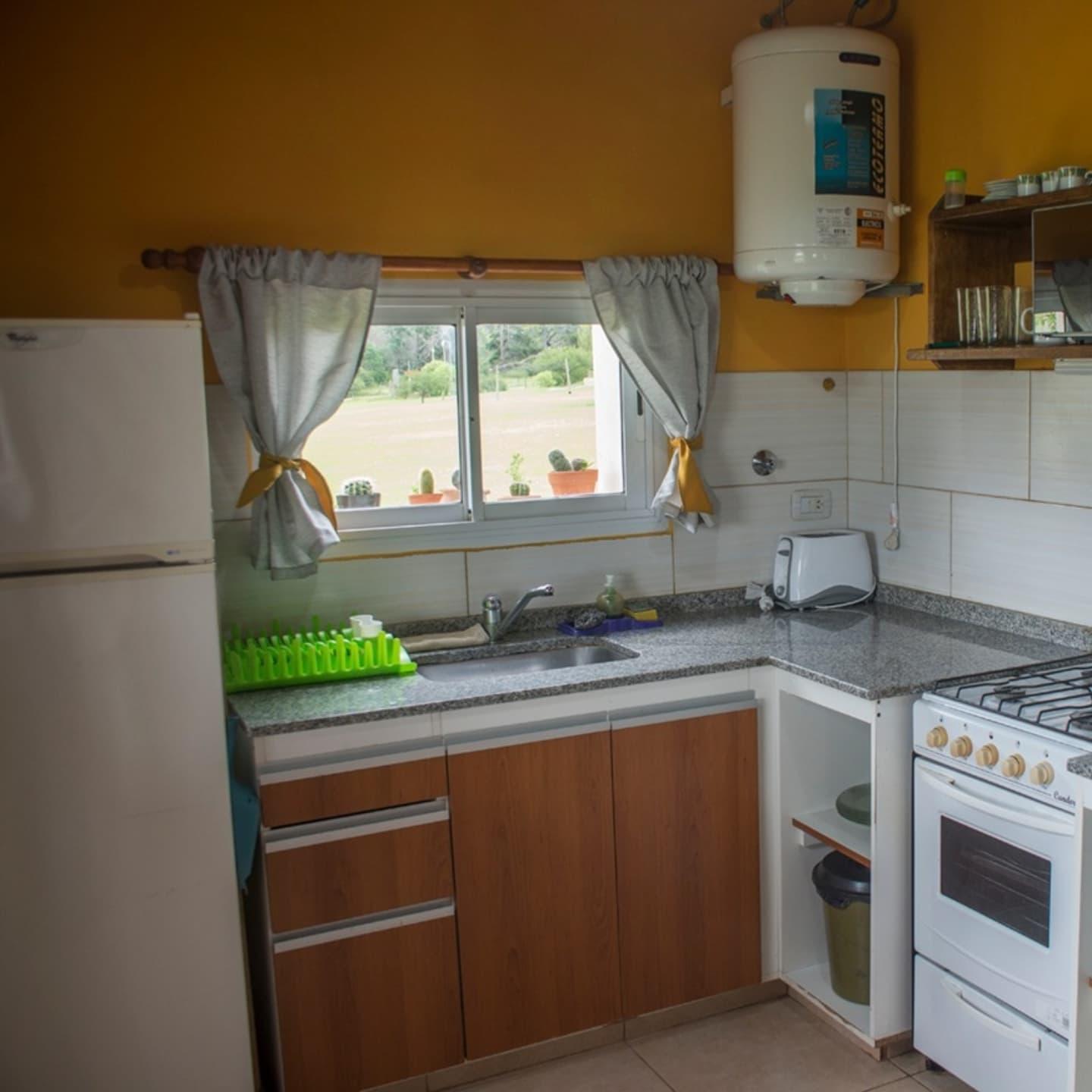 LA AGUSTINA CASAS DE CAMPO, ALQUILER TEMPORAL PARA 4-6 PERSONAS TOTAL 14