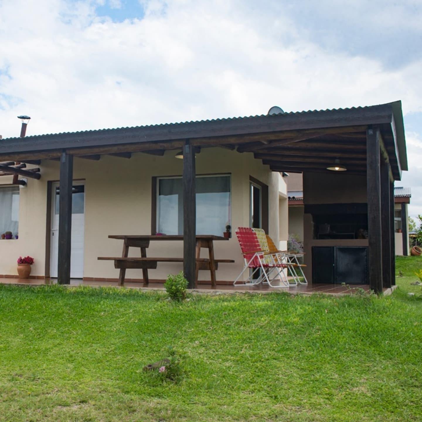 LA AGUSTINA CASAS DE CAMPO, ALQUILER TEMPORAL PARA 4-6 PERSONAS TOTAL 14