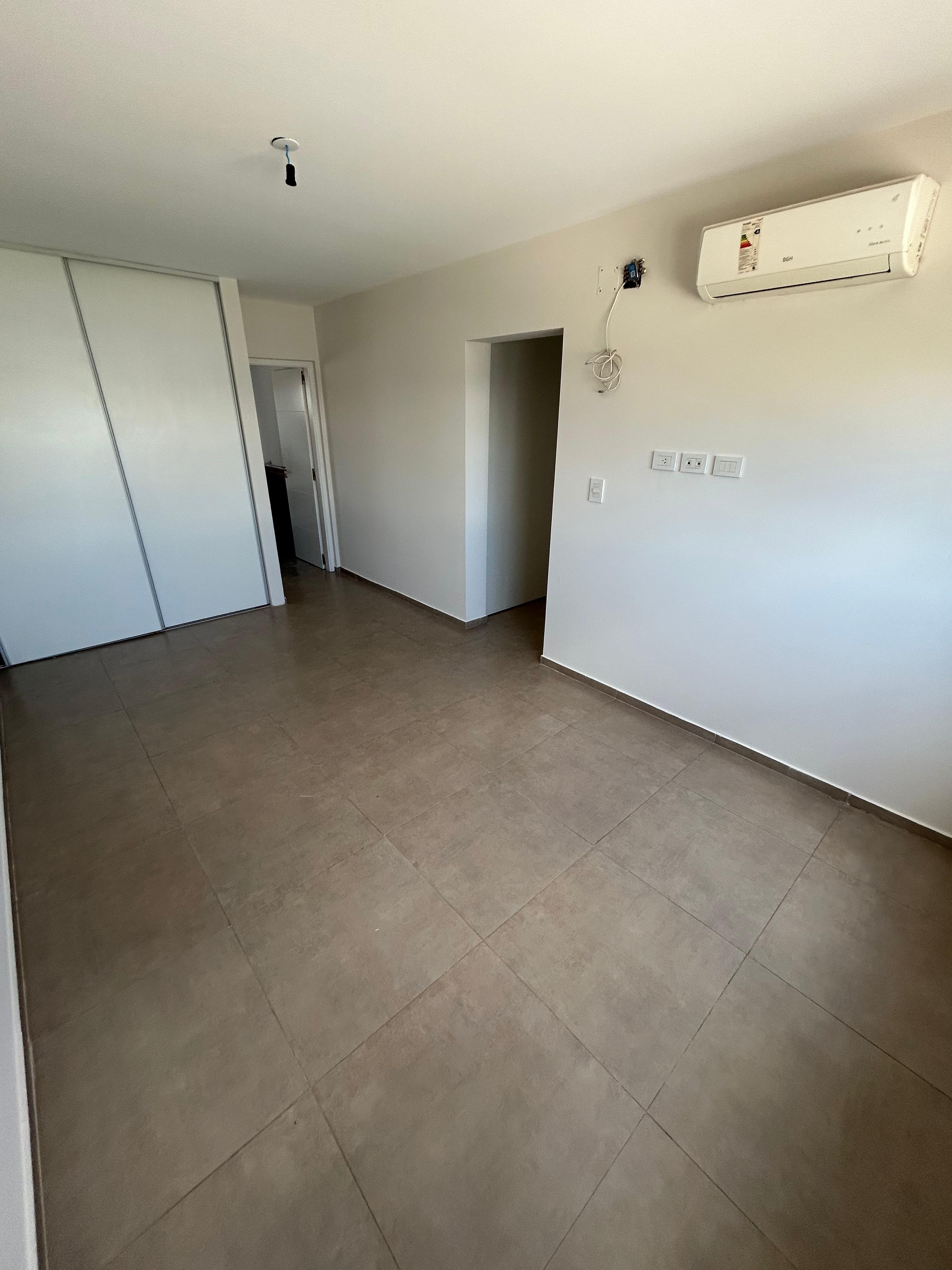 ALTOS DE MANANTIALES BARRIO CERRADO SUM PILETA SEGURIDAD 24 HS DUPLEX 3 DORM EN ALQUILER