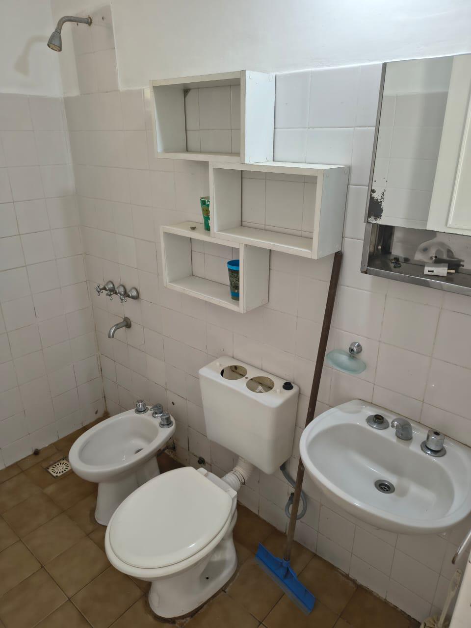 ALQUILER DE CASA DE DOS DORM EN PEDRO DE CASTAÑEDA