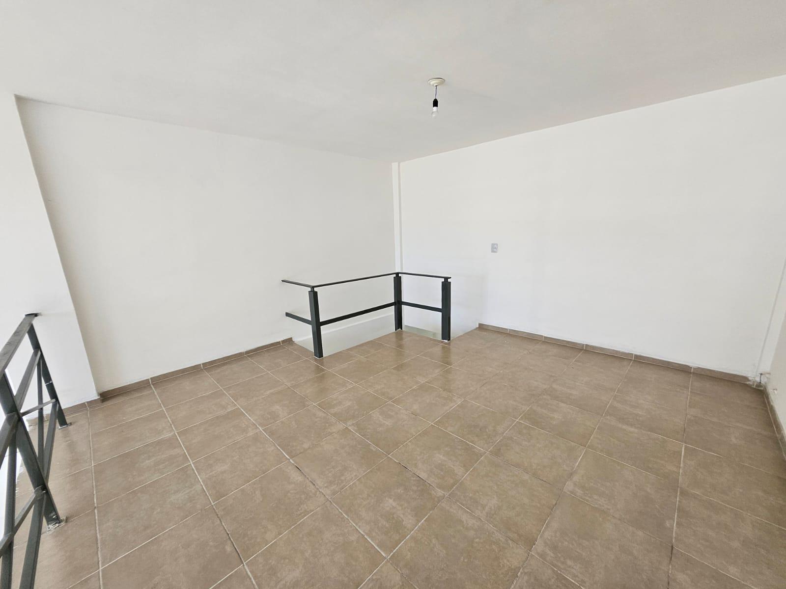 Alquiler Local Recta Martinolli 90 m2