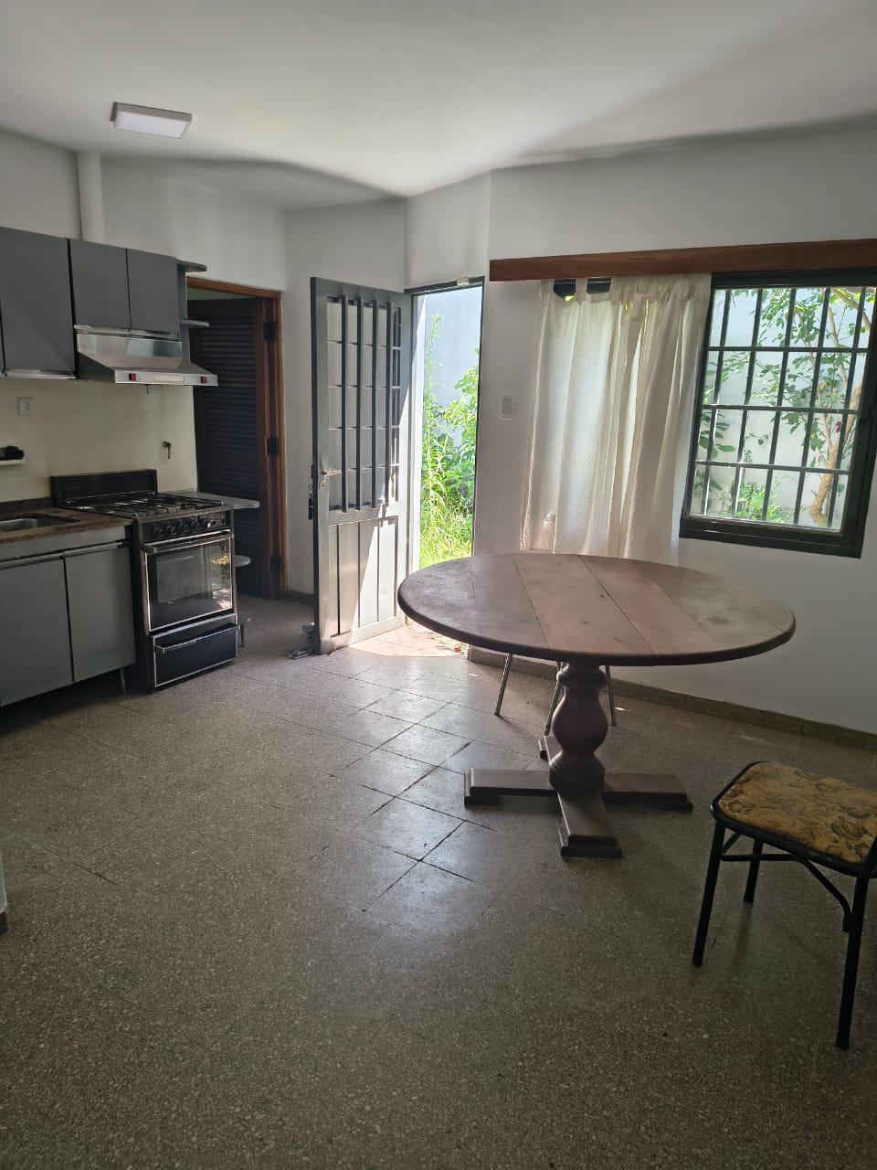 CASA EN ALQUILER DE 3 DORM. EN SAN SALVADOR