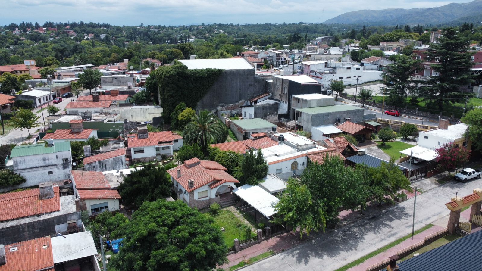 Casa de dos dormitorios en barrio Centro Huerta Grande. Provincia de Córdoba.