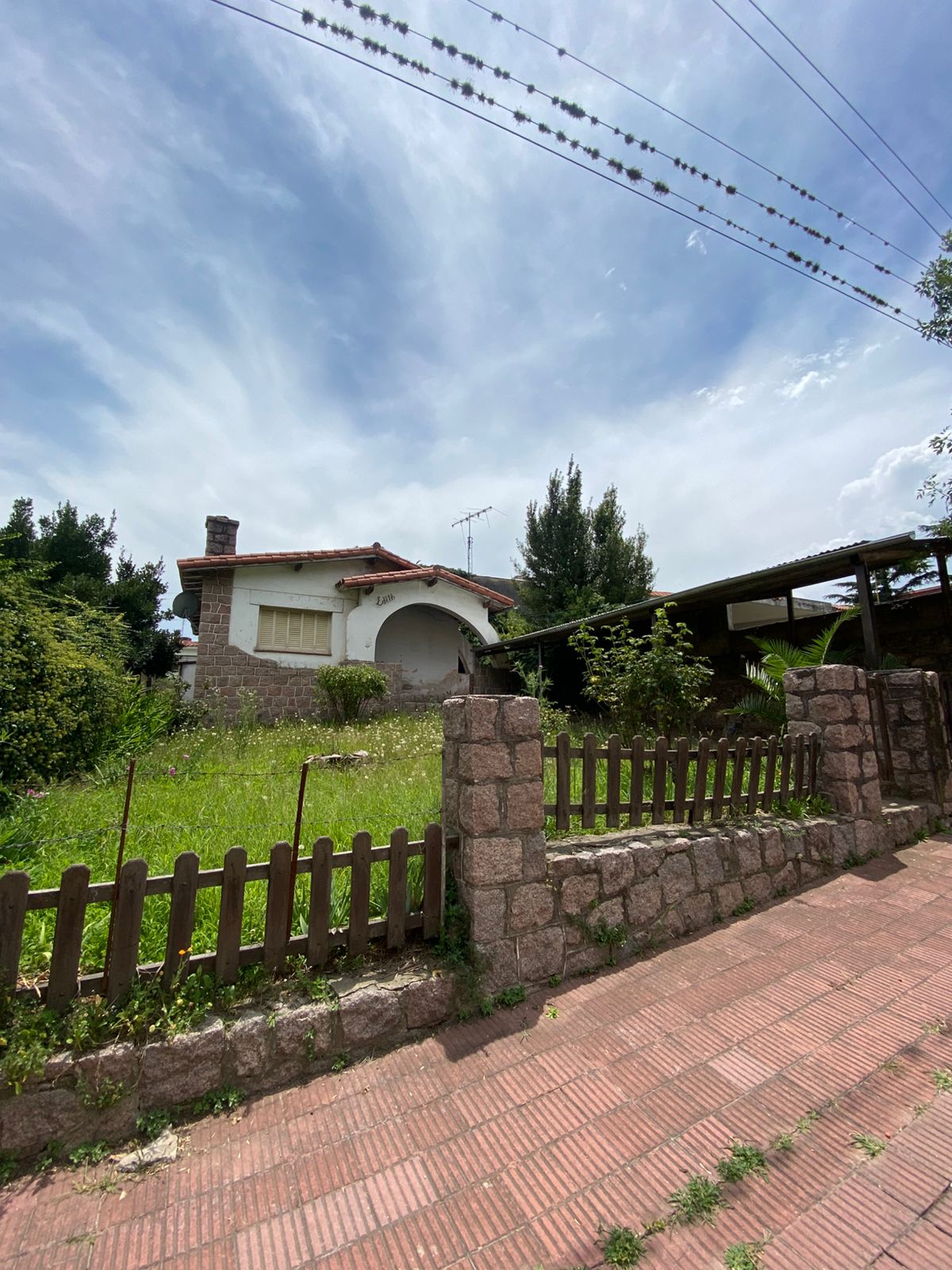 Casa de dos dormitorios en barrio Centro Huerta Grande. Provincia de Córdoba.