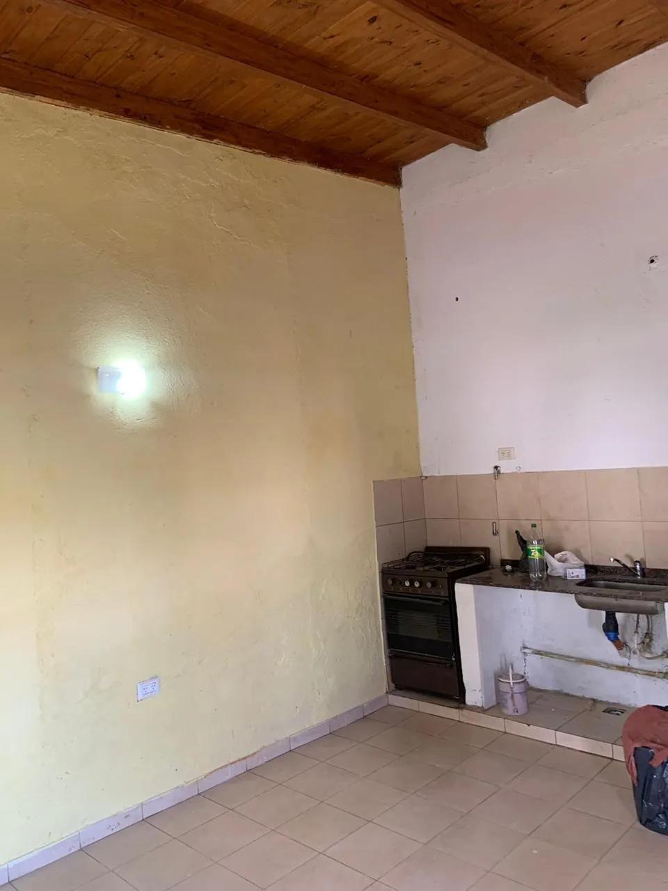 ALQUILO CASITA BELLA VISTA OESTE