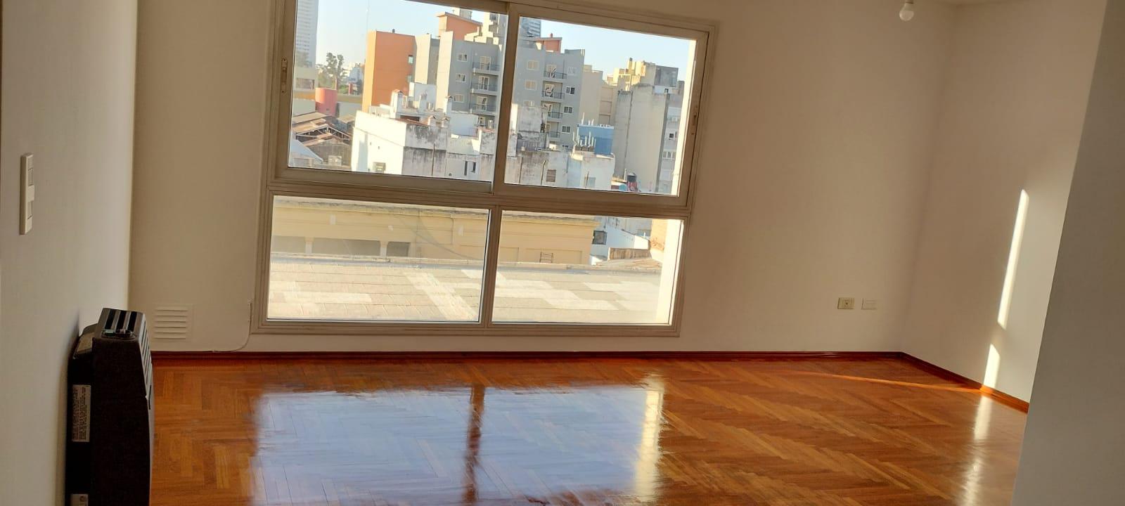 Alquilo Dpto Centro. Av Emilio Olmos 431