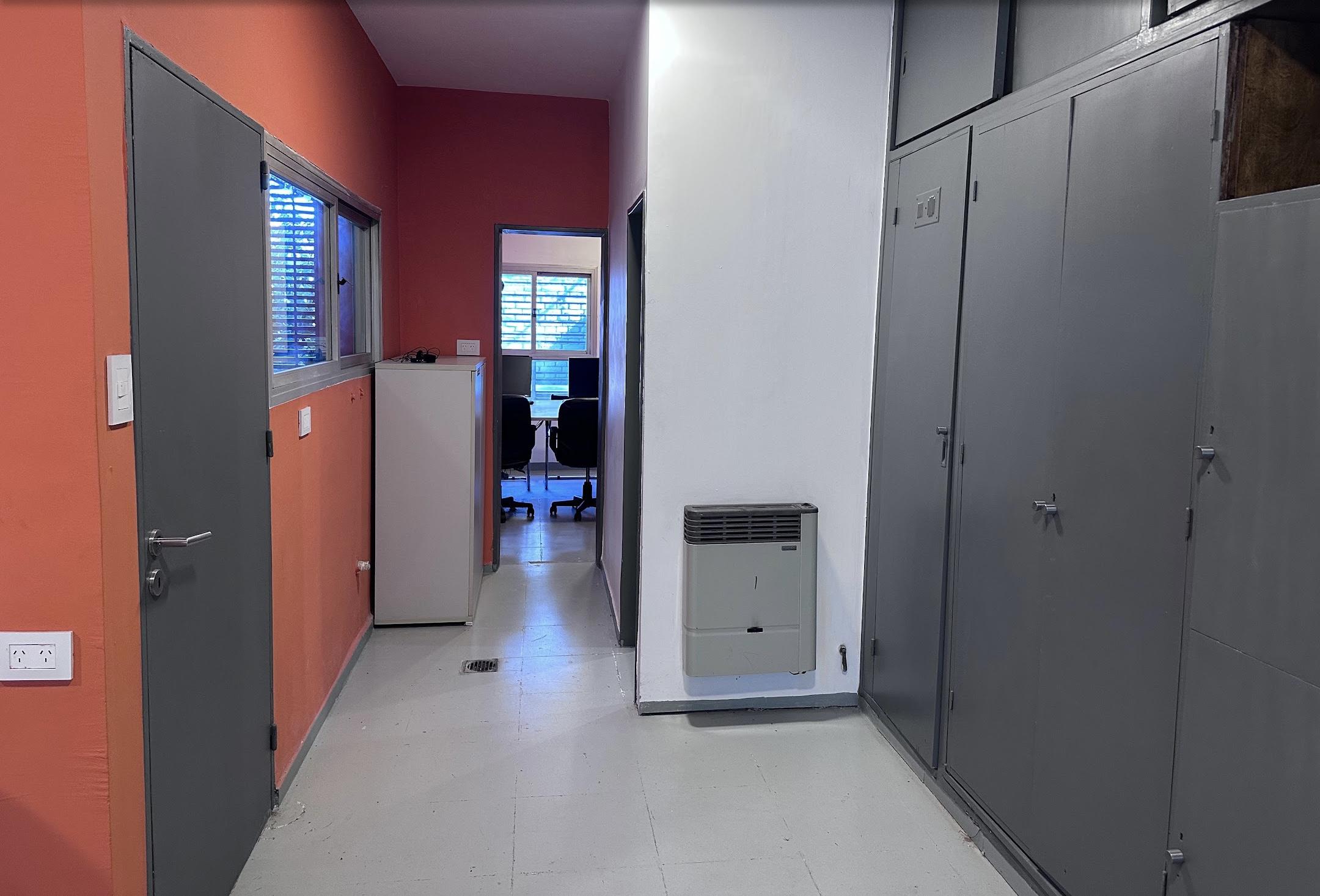 CASA CERRO  ALQUILER APTA OFICINA CON MOBILIARIO