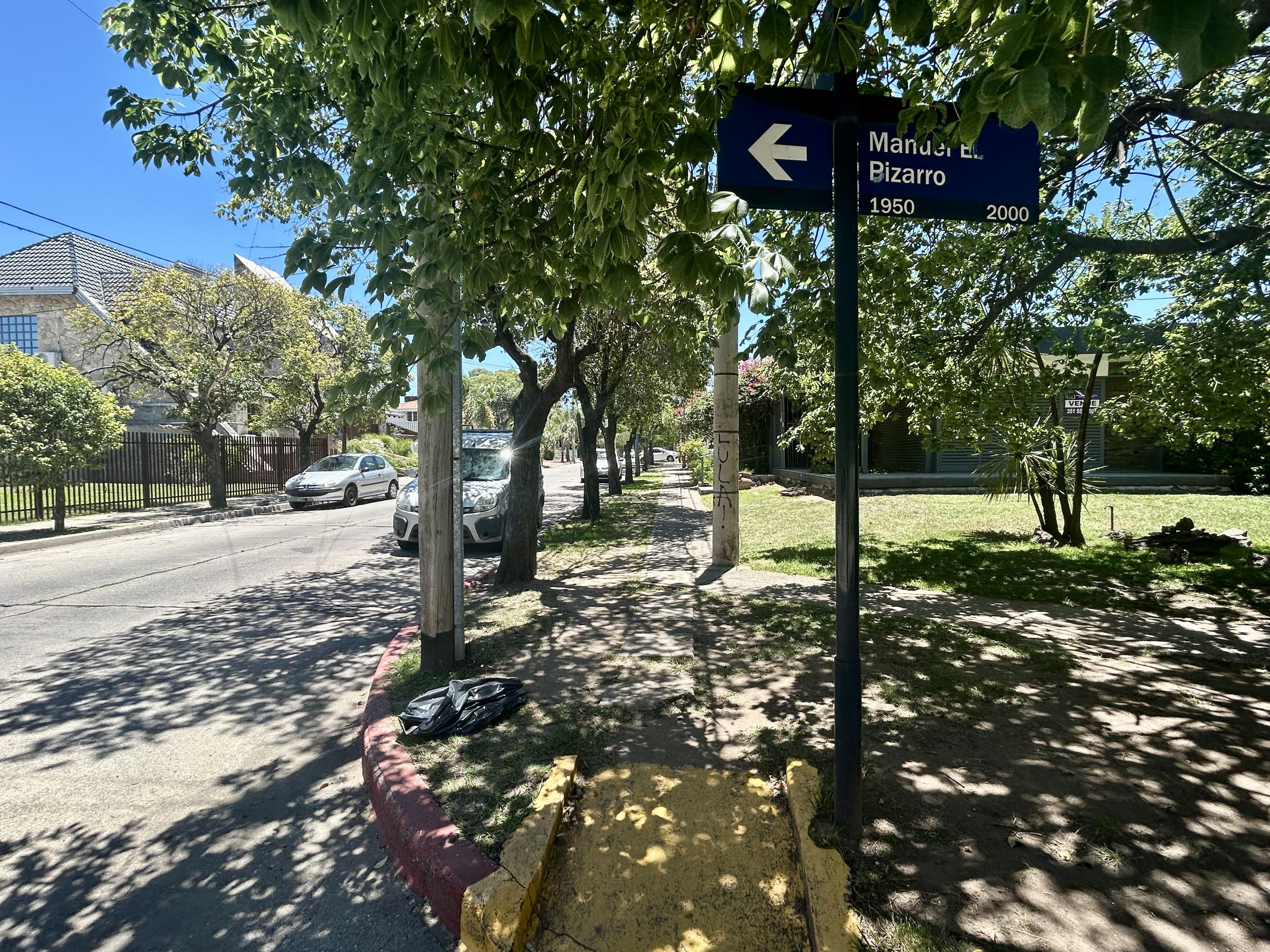 CASA CERRO  ALQUILER APTA OFICINA CON MOBILIARIO