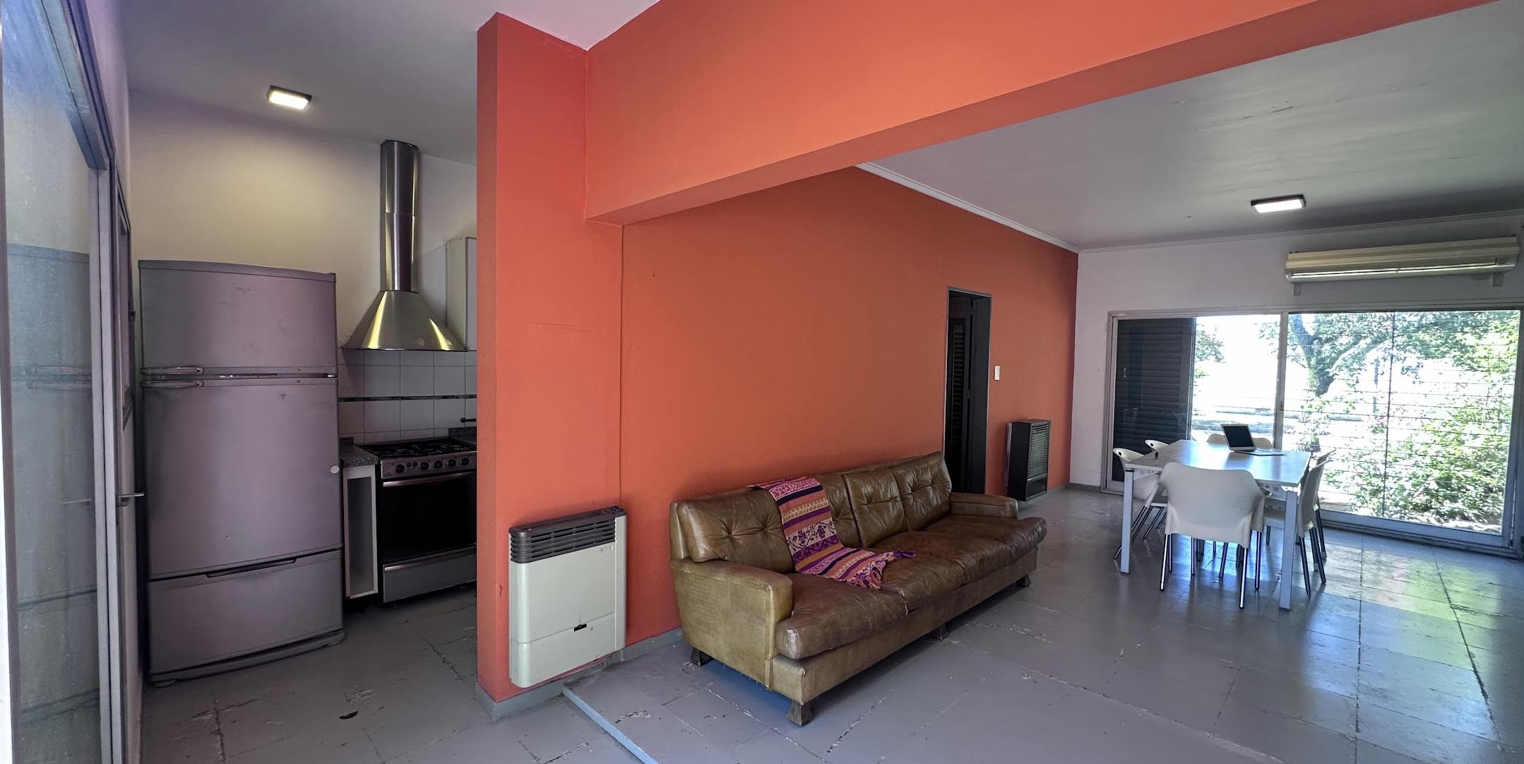 CASA CERRO  ALQUILER APTA OFICINA CON MOBILIARIO