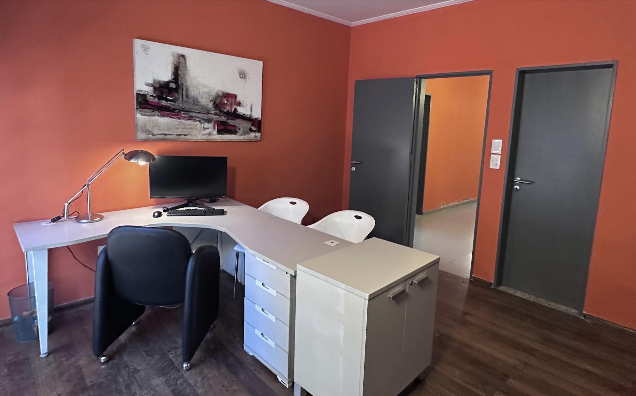 CASA CERRO  ALQUILER APTA OFICINA CON MOBILIARIO