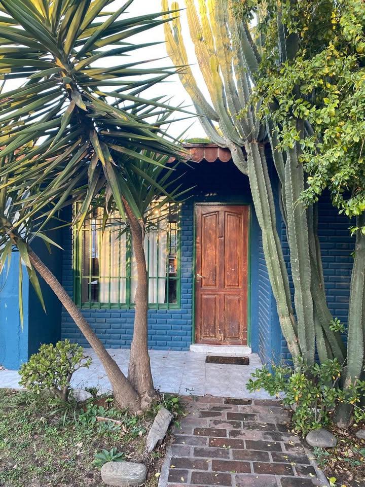 CASA EN VENTA 3 DORMITORIOS ARGUELLO