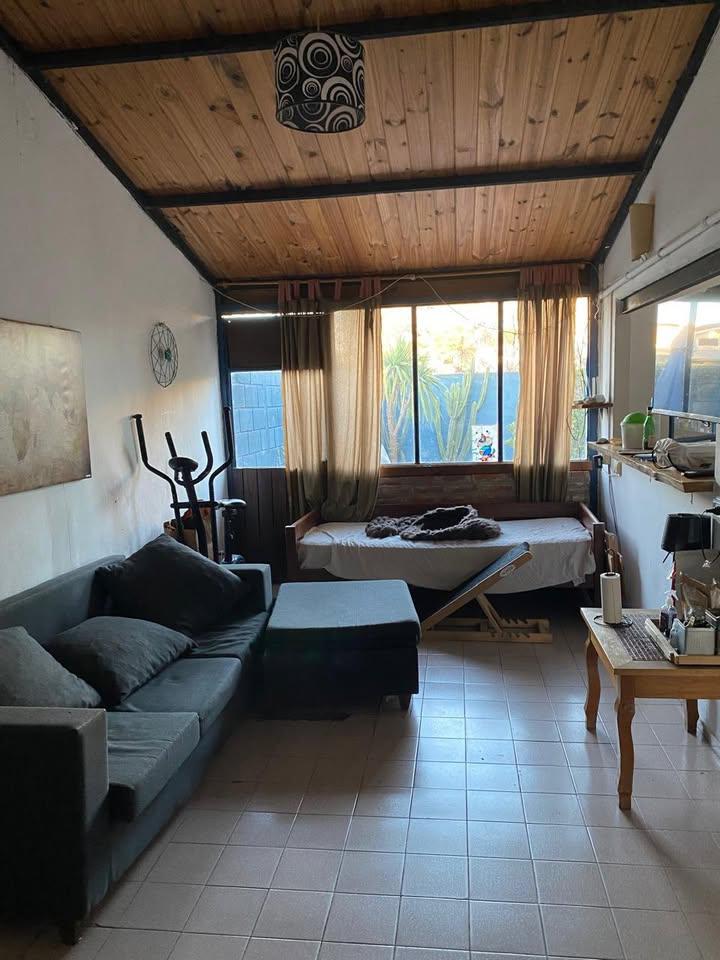 CASA EN VENTA 3 DORMITORIOS ARGUELLO