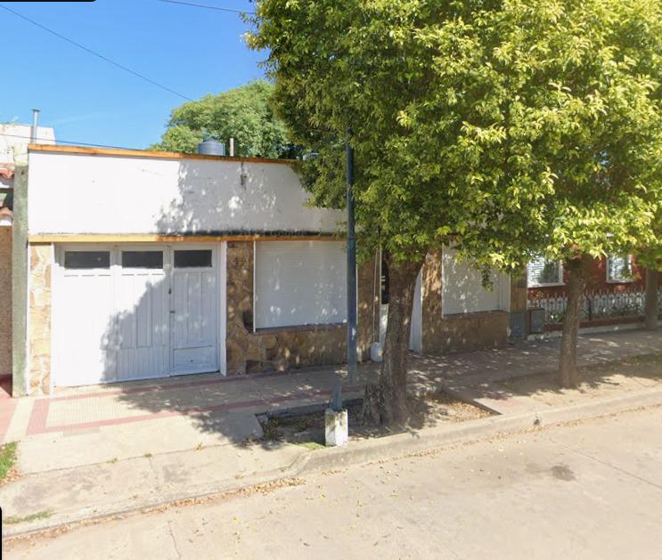 EN VENTA CASA A REFACCIONAR  CASA MAS CHICA AL LADO