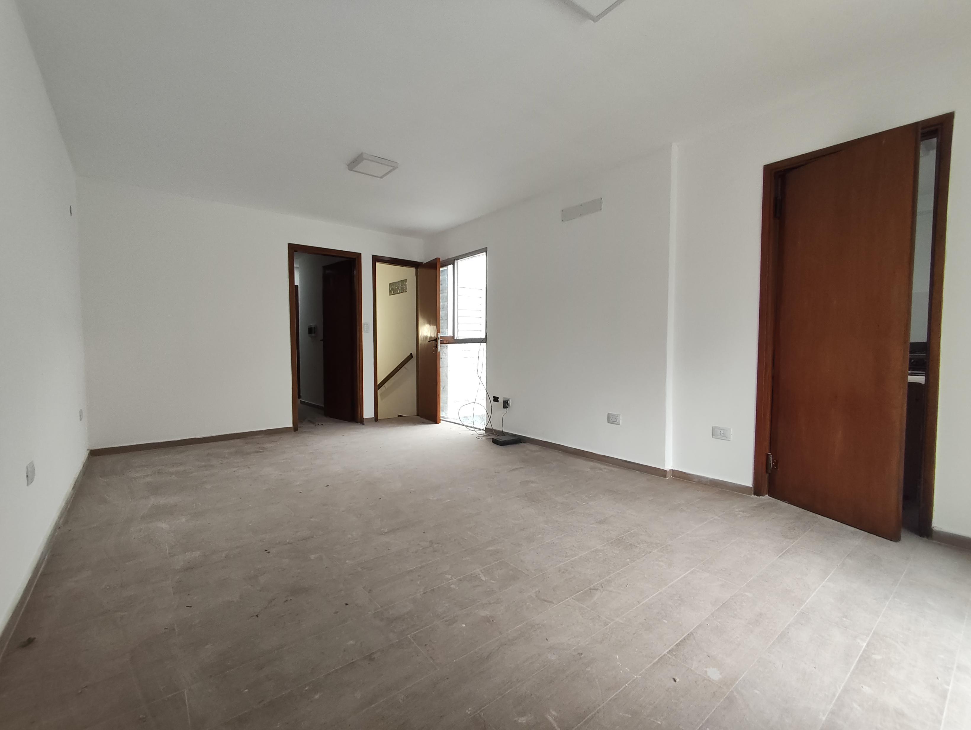 IMPECABLE! OFICINA 100% RESTAURADA SOBRE AV. ARMADA ARGENTINA