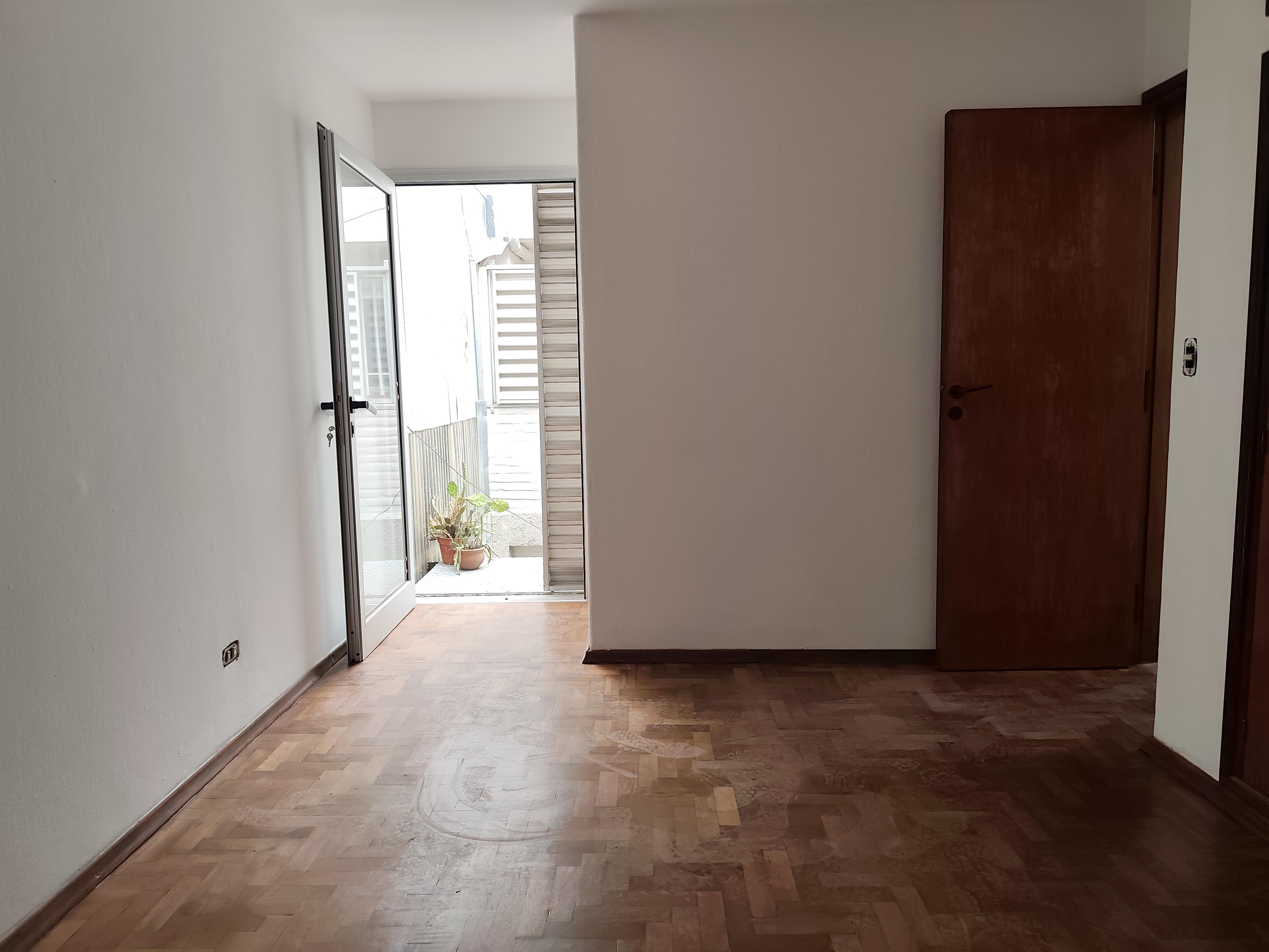 IMPECABLE! OFICINA 100% RESTAURADA SOBRE AV. ARMADA ARGENTINA