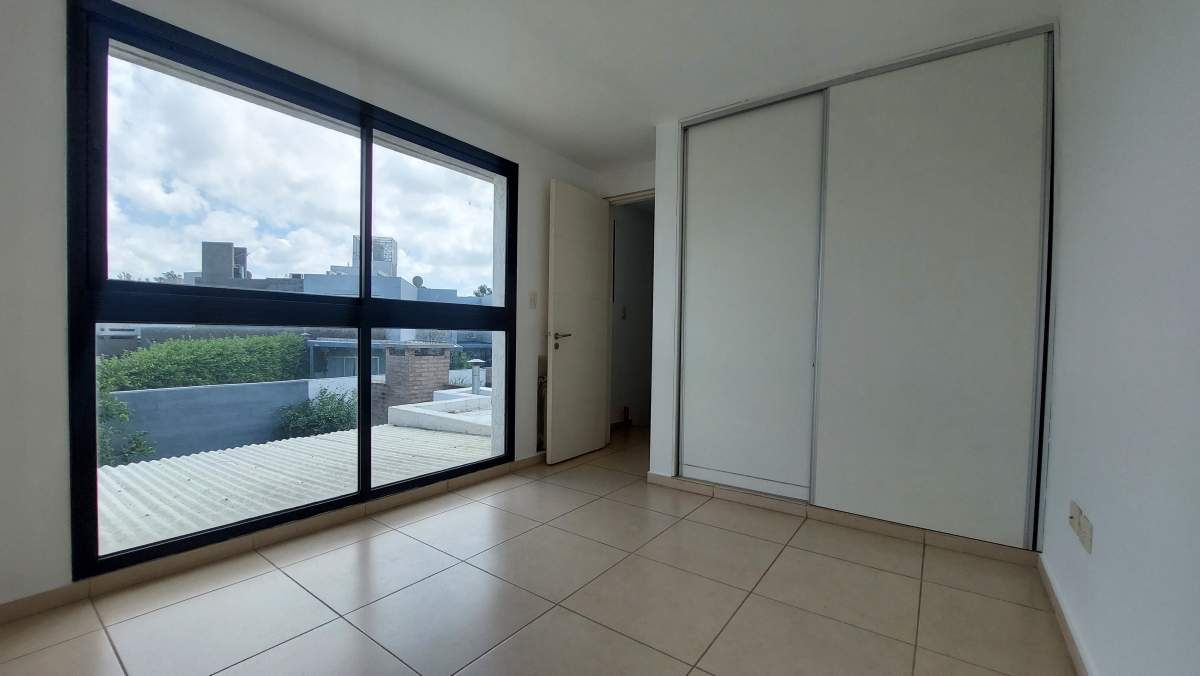 CAMBIA TU VIDA! HERMOSO DUPLEX EN CLAROS DEL BOSQUE!