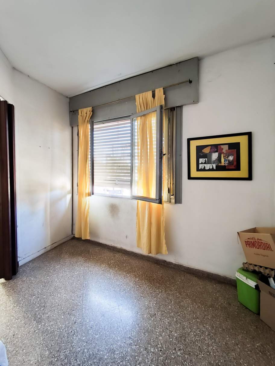 Oportunidad en San Martín: departamento amplio, con escritura y sin expensas